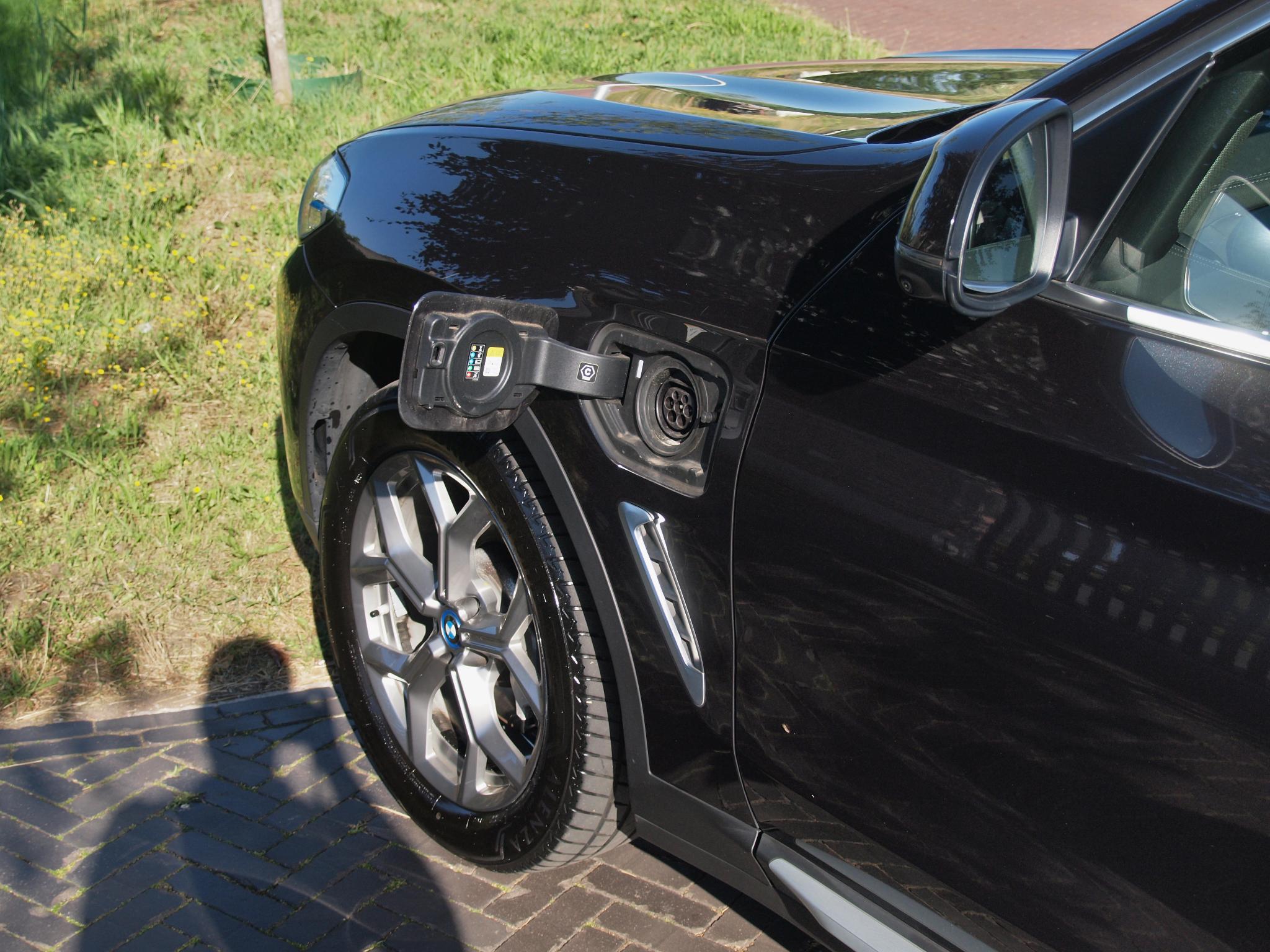 Foto van BMW X3 Xdrive30e