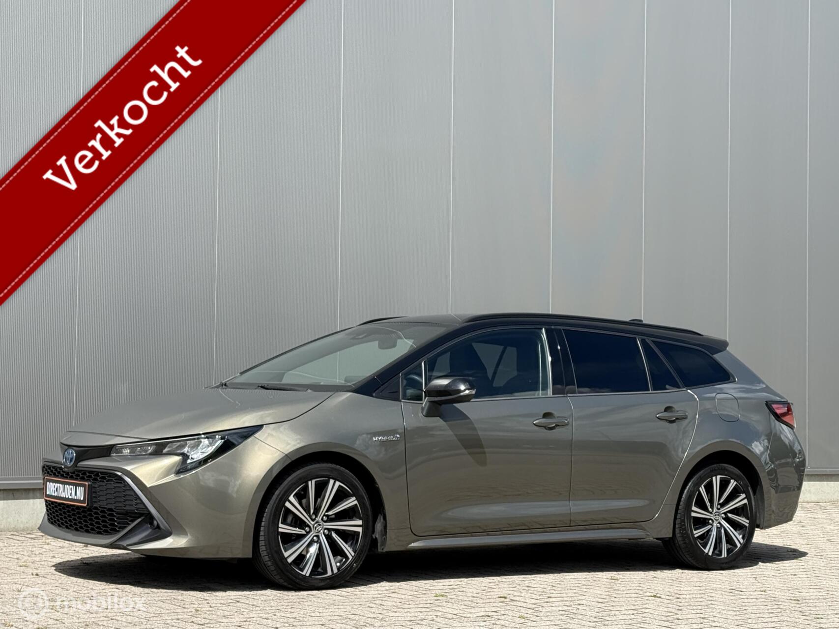 Toyota Corolla Touring Sports 1.8 Hybrid Bns Plus 2021 - voorkant