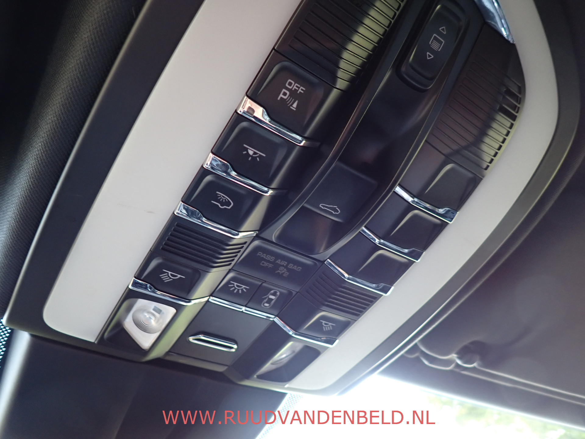 Foto van Porsche Cayenne S