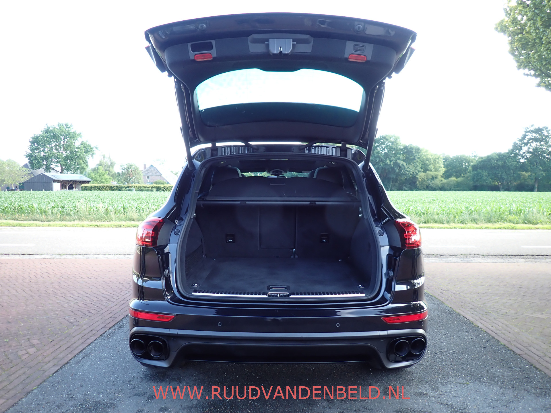 Foto van Porsche Cayenne S