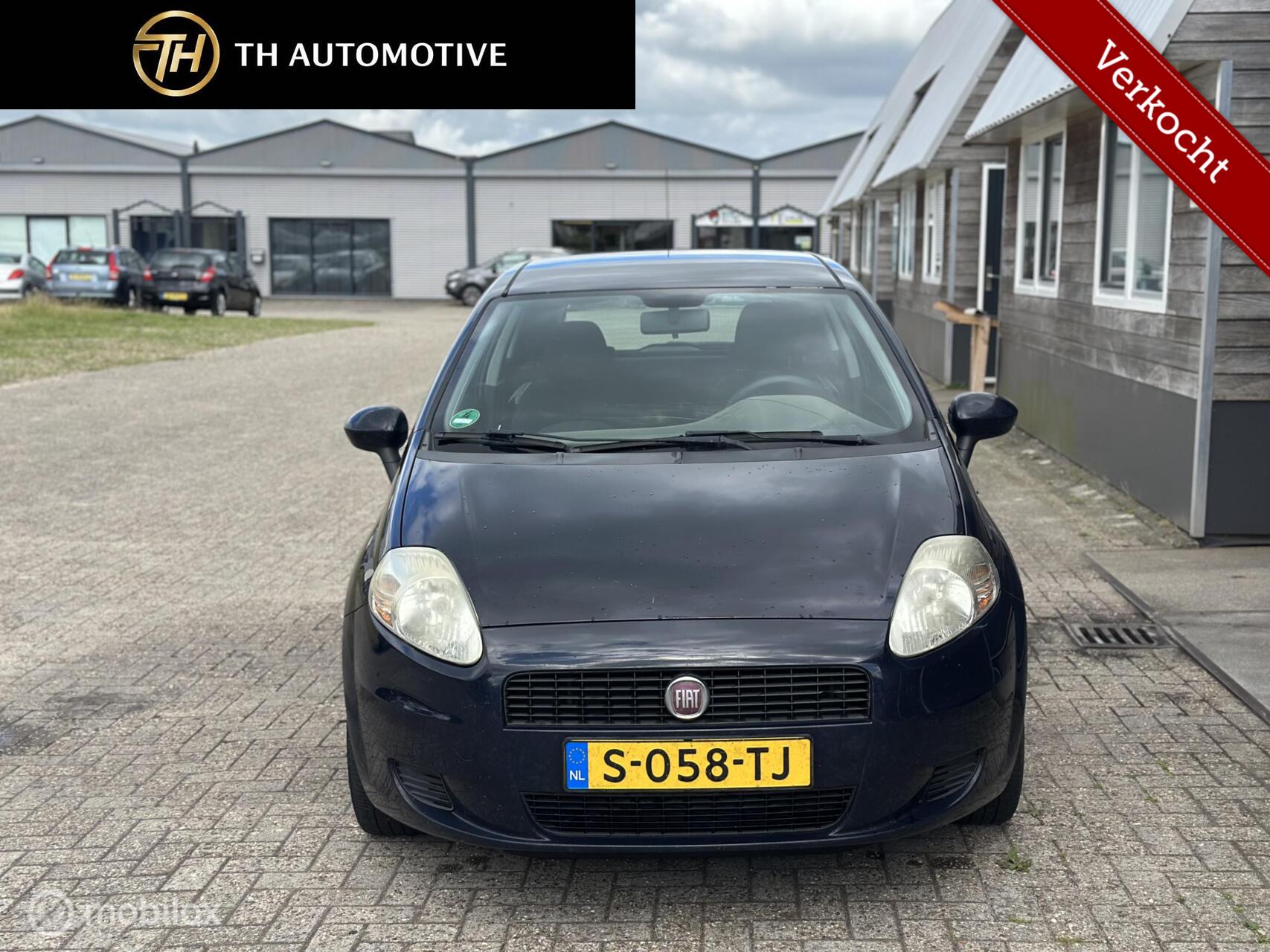 Fiat Fiat Punto 1.2 Actual 2010 - voorkant