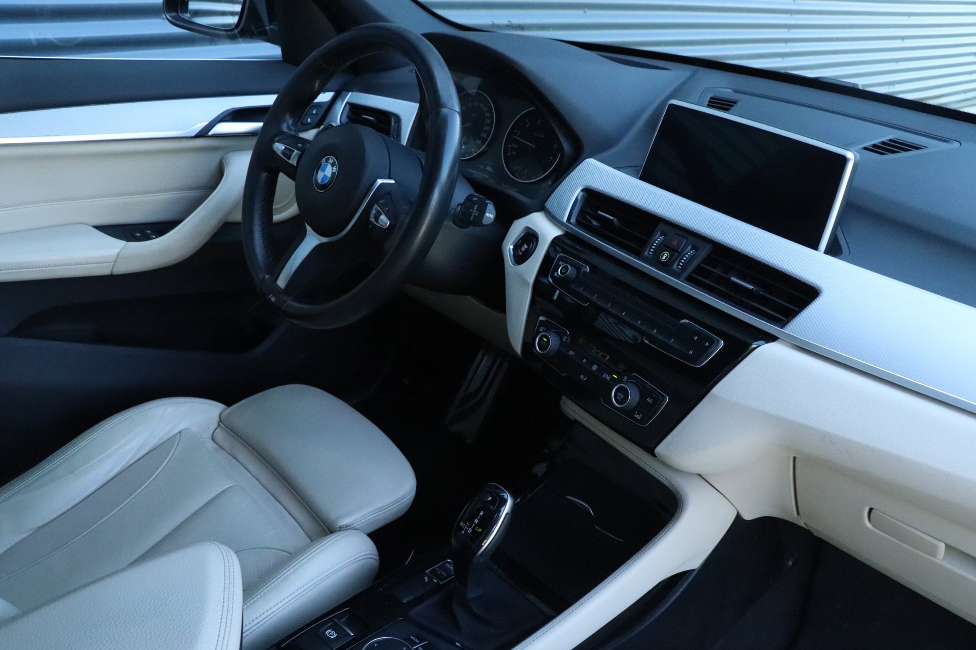Foto van BMW X1 Sdrive20i