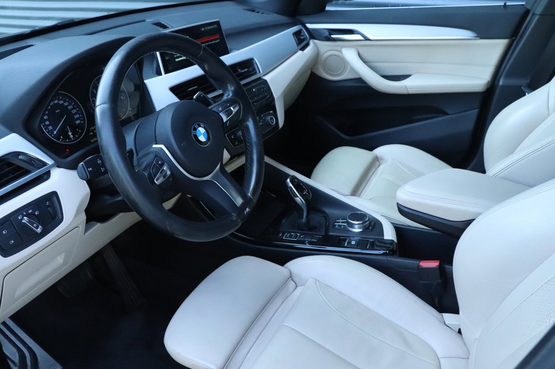 Foto van BMW X1 Sdrive20i