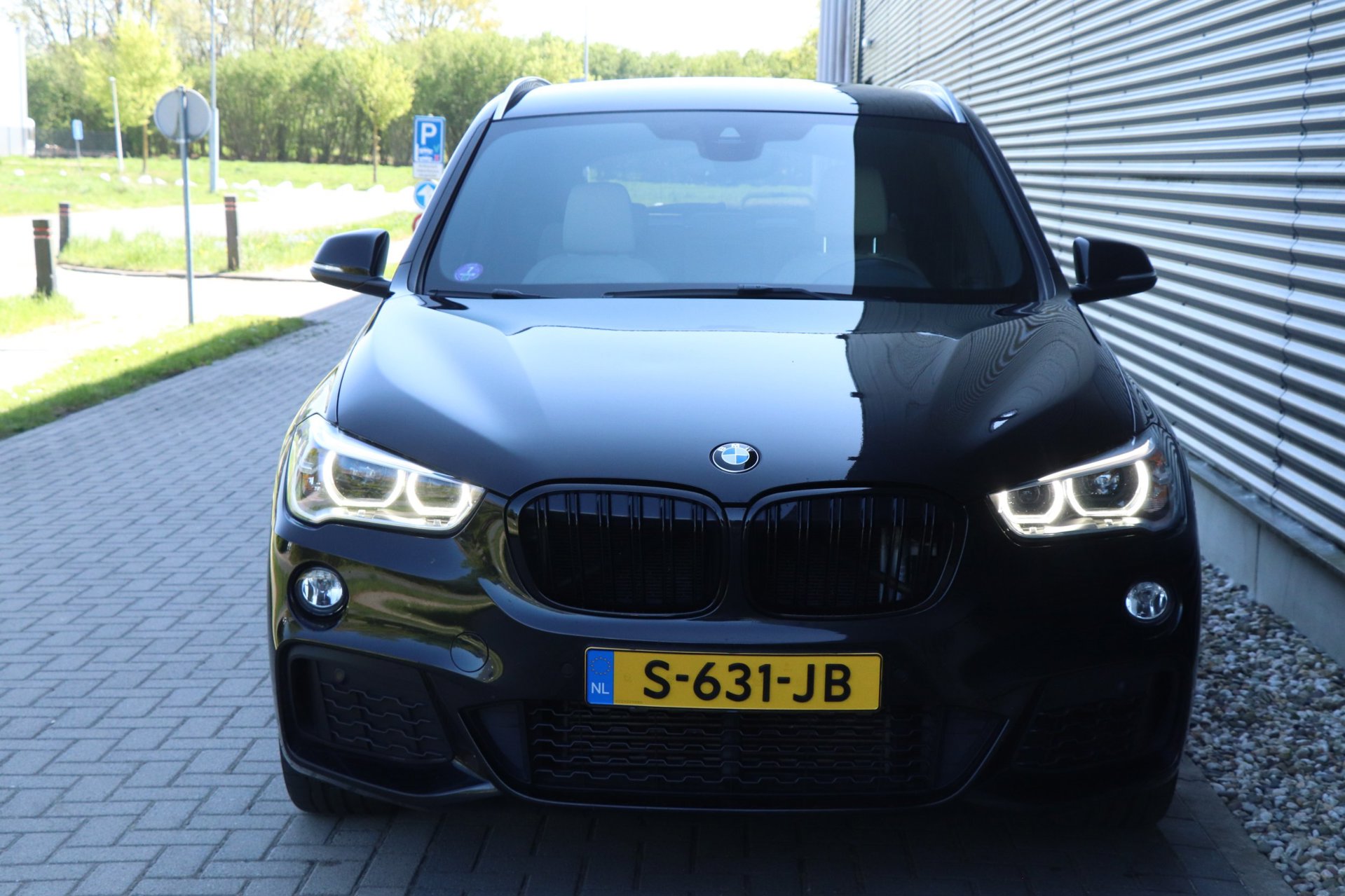 Foto van BMW X1 Sdrive20i