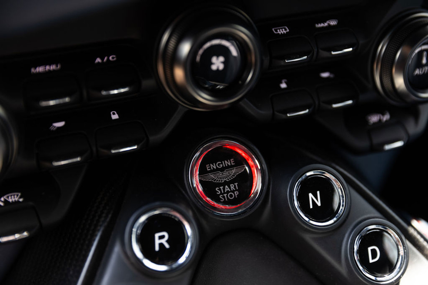 Foto van Aston Martin Vantage Roadster