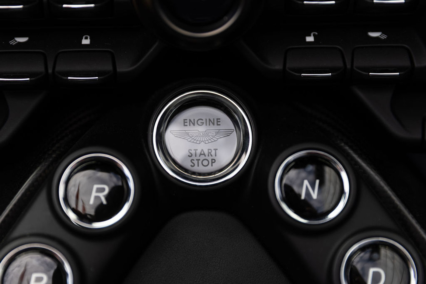Foto van Aston Martin Vantage Roadster