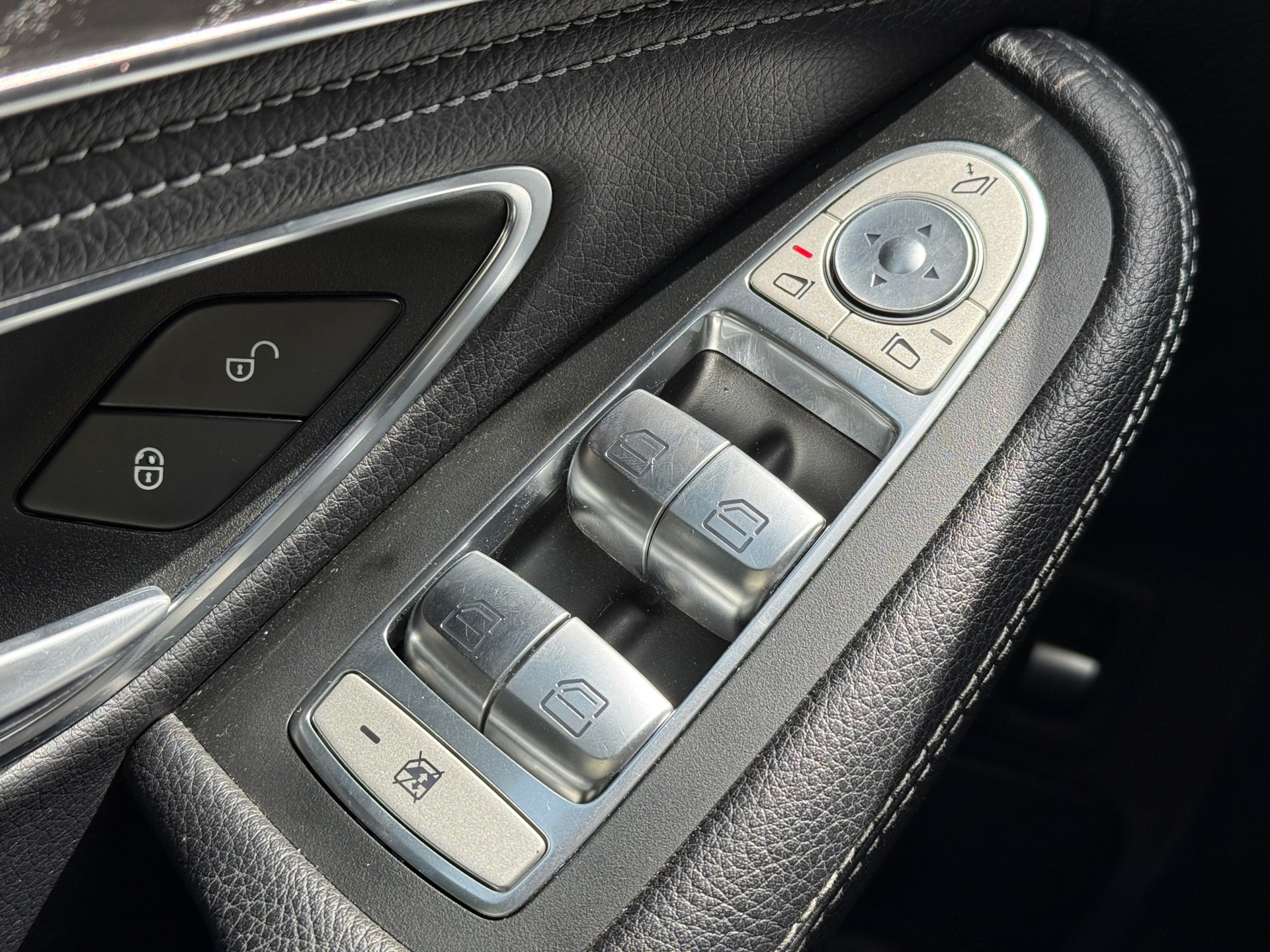 Foto van Mercedes-Benz C 350 E