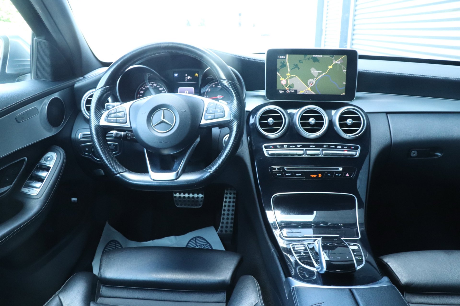Foto van Mercedes-Benz C 180