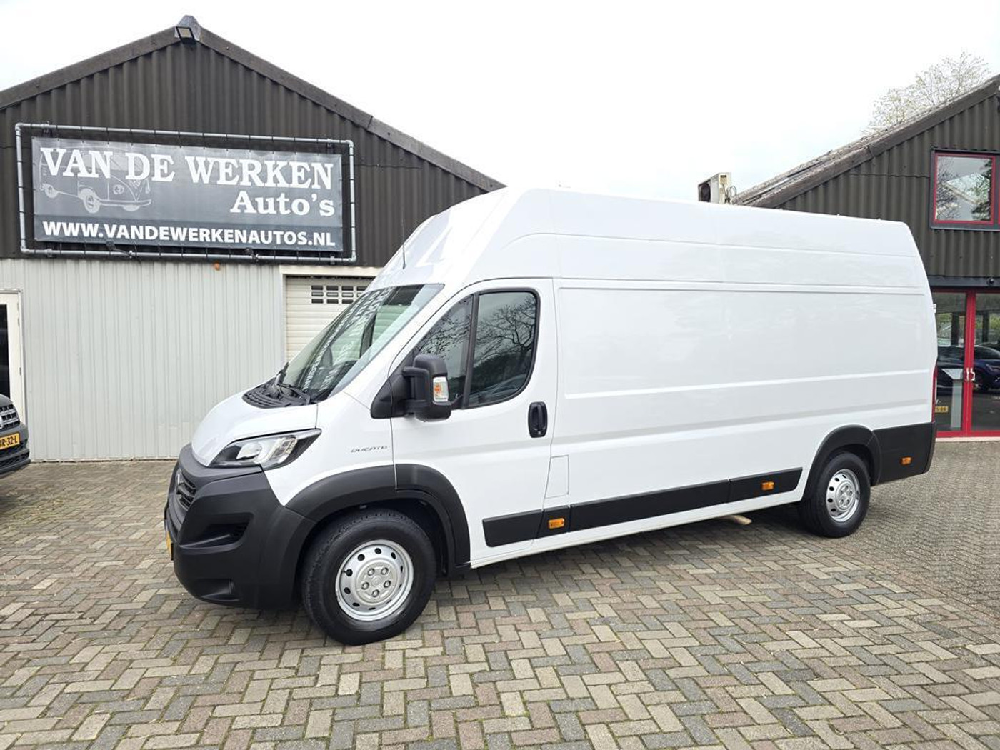 Fiat Fiat Ducato 35H 2.3 MultiJet L4H3 Clima|Cruise|Bijrijdersbank|Easyloader Laadklep|Nap!! 2020 - voorkant
