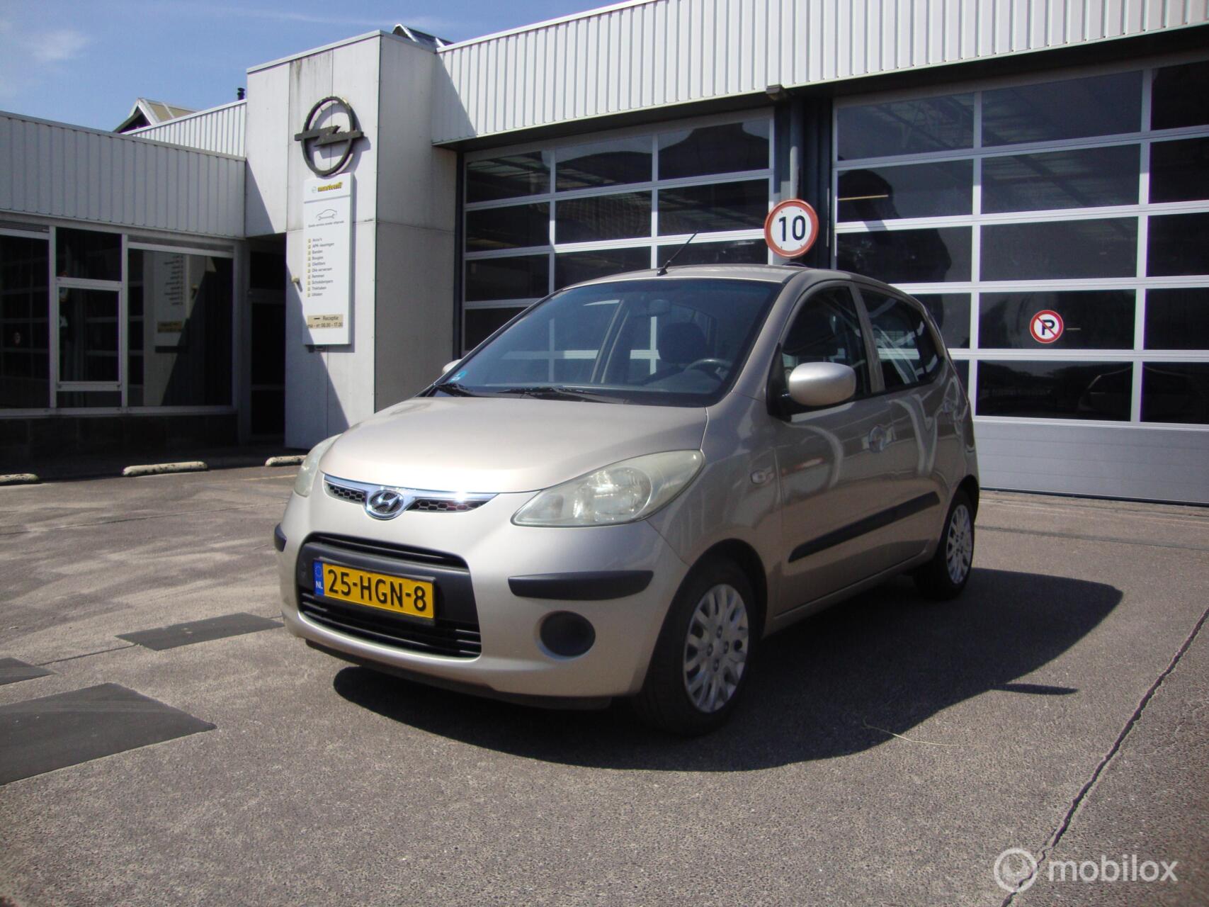 Hyundai I 10 1.25i Dynamic Cool   65414km  met onderhoudshistorie en koude airco 2008 - voorkant
