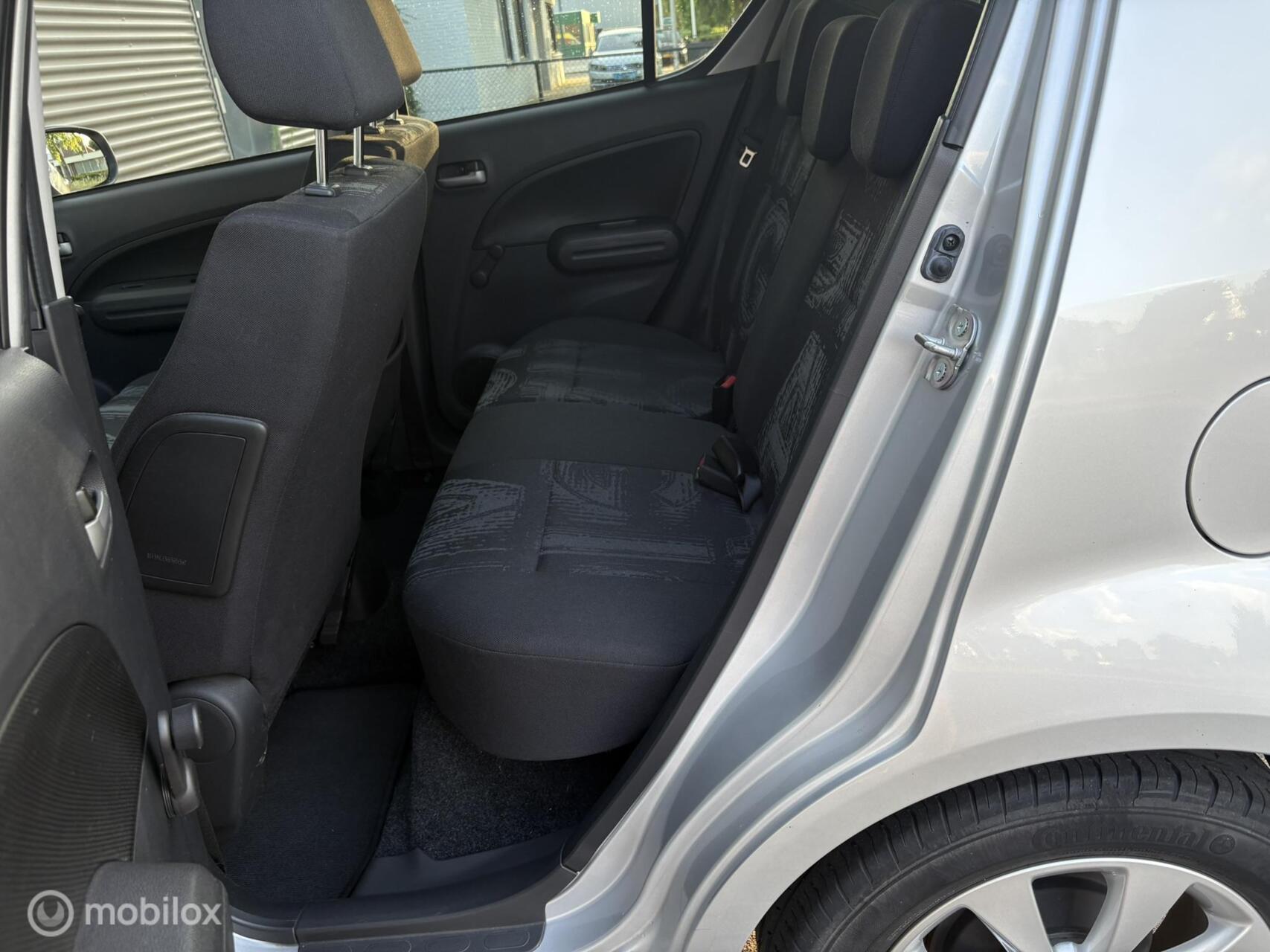 Foto van Opel Agila