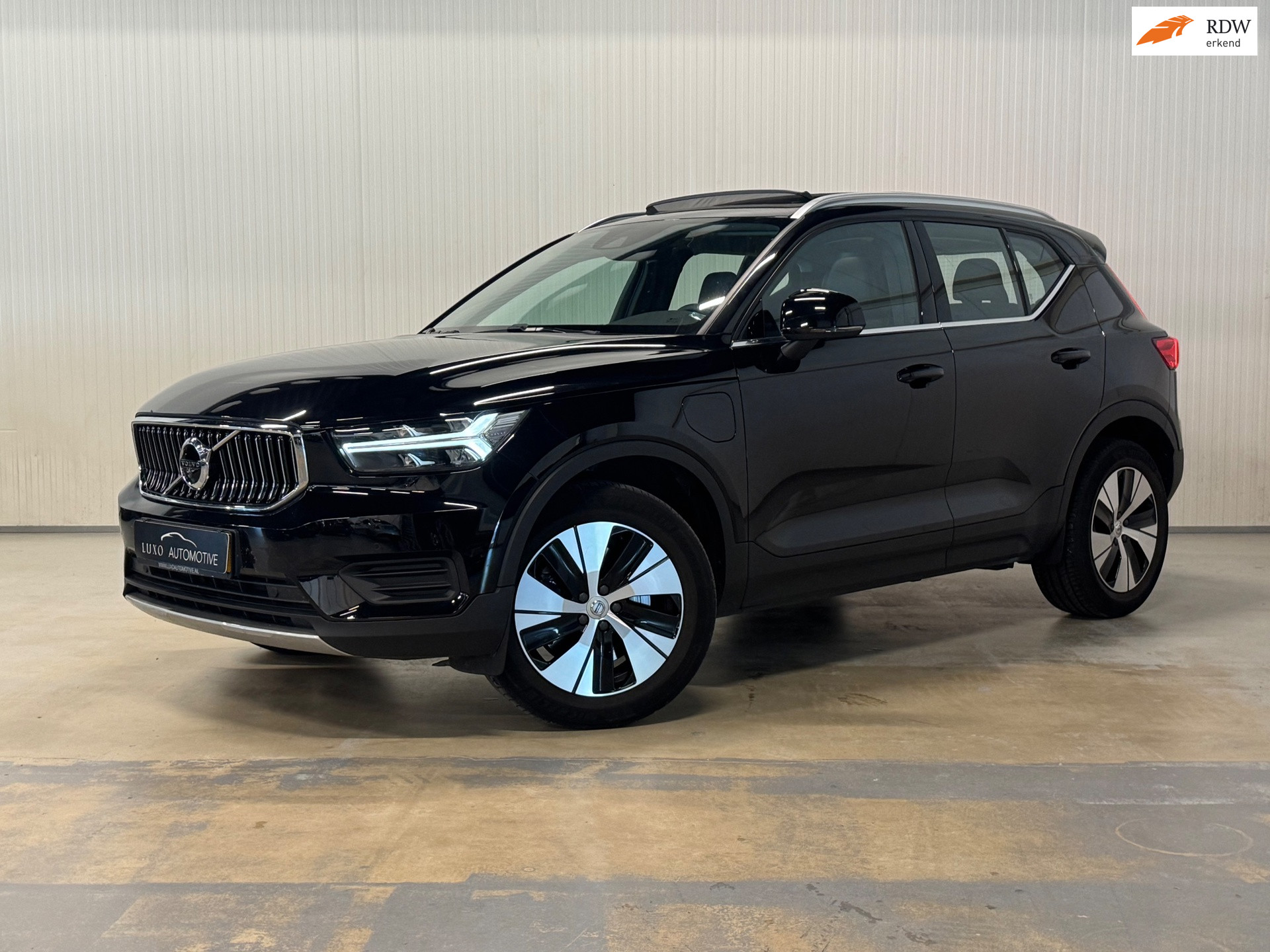 Volvo XC40 1.5 T4 Recharge Inscription Expression | PANO | 360 CAMERA | LED | PLUG IN HYBRIDE 2022 - voorkant