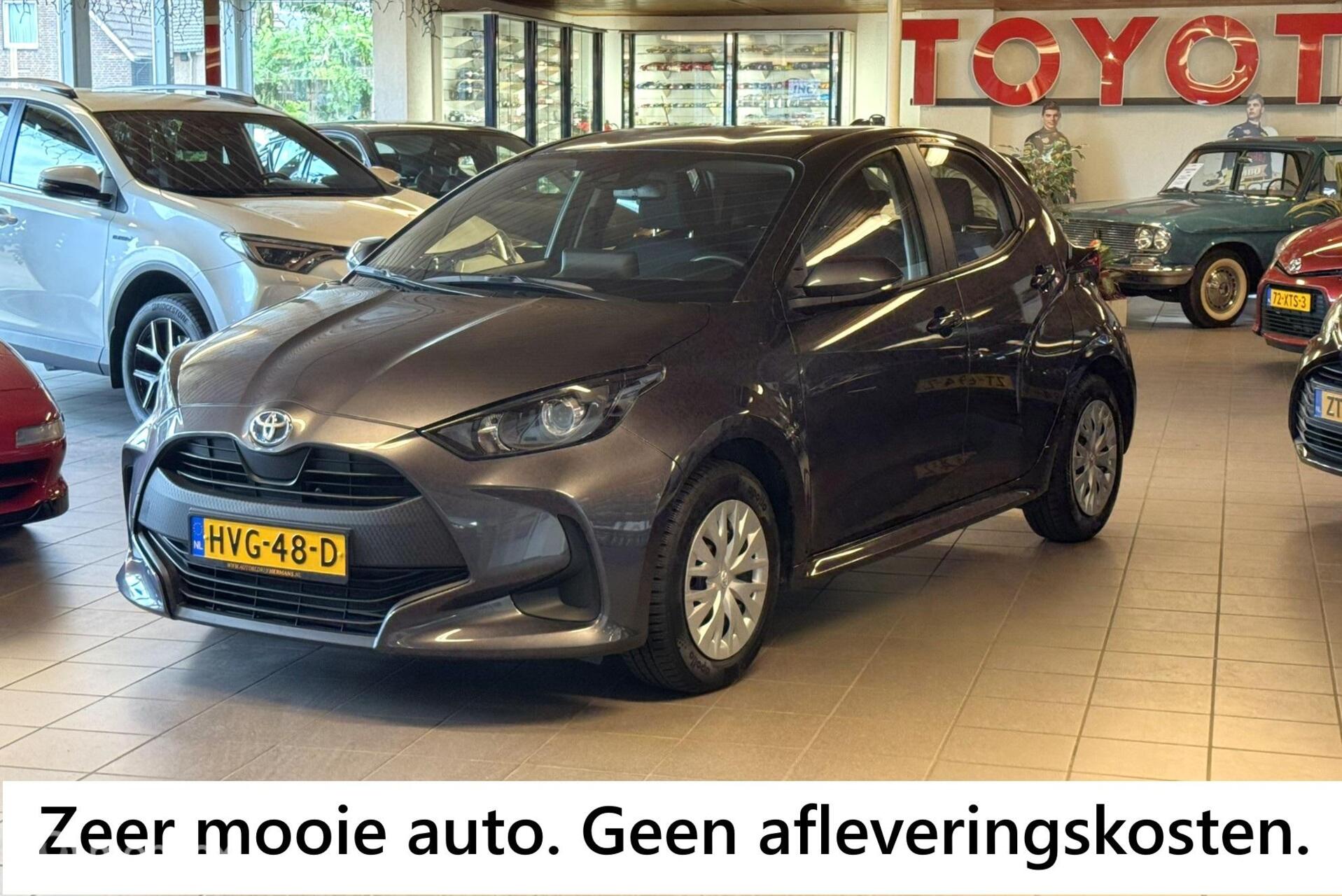 Toyota Toyota Yaris 1.5 Hybrid Active. 32.000 KM! Grootbeeld navi. 2023 - voorkant