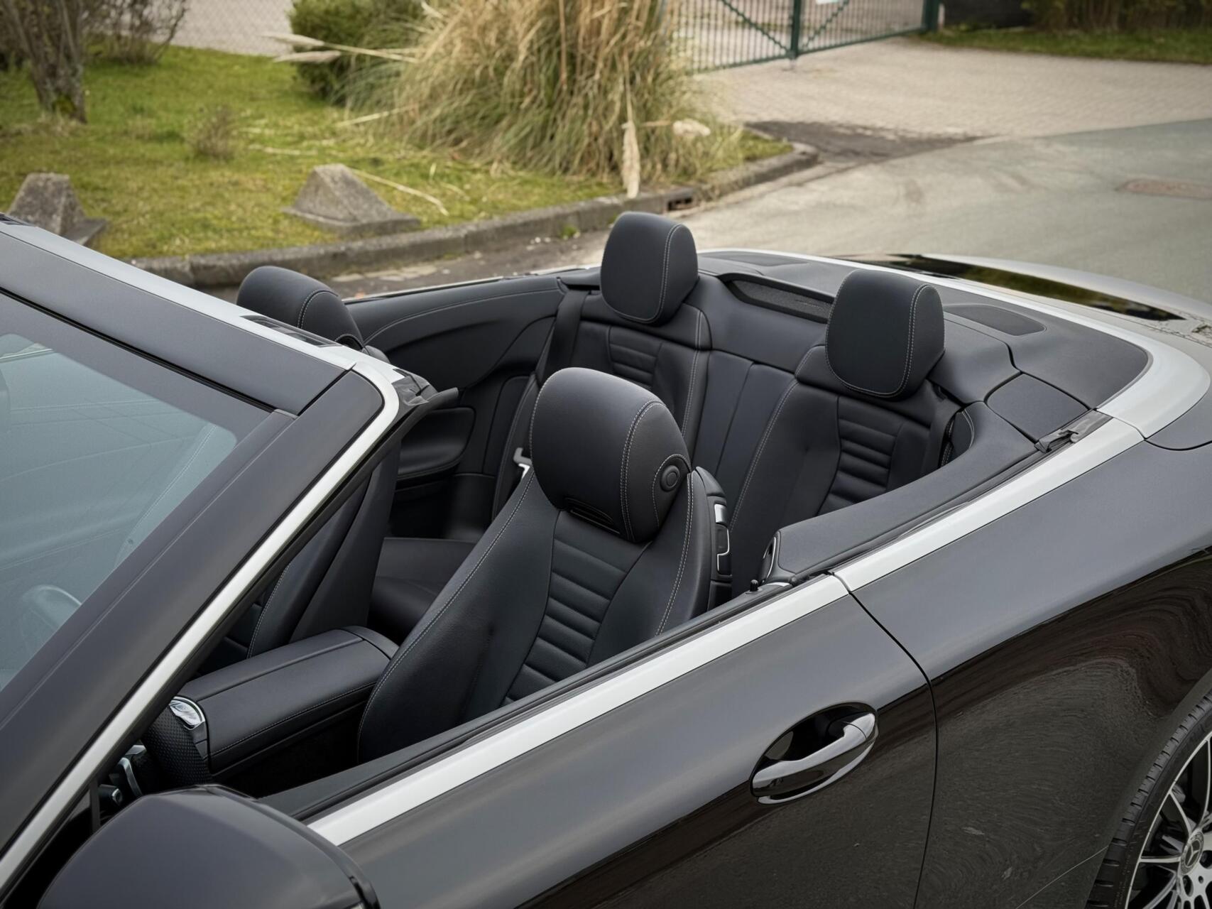 Foto van Mercedes-Benz E 300