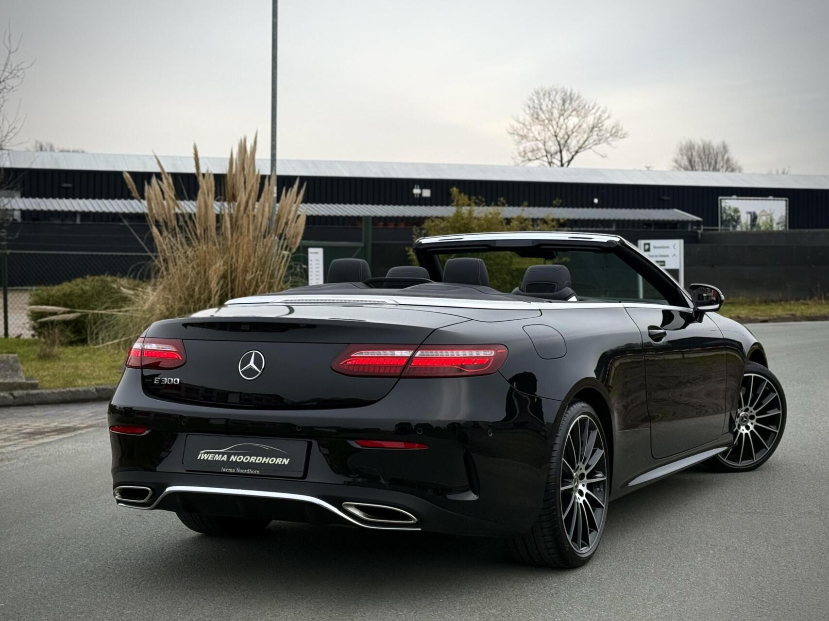 Foto van Mercedes-Benz E 300