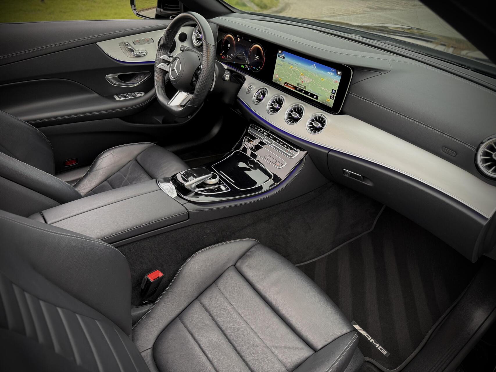 Foto van Mercedes-Benz E 300