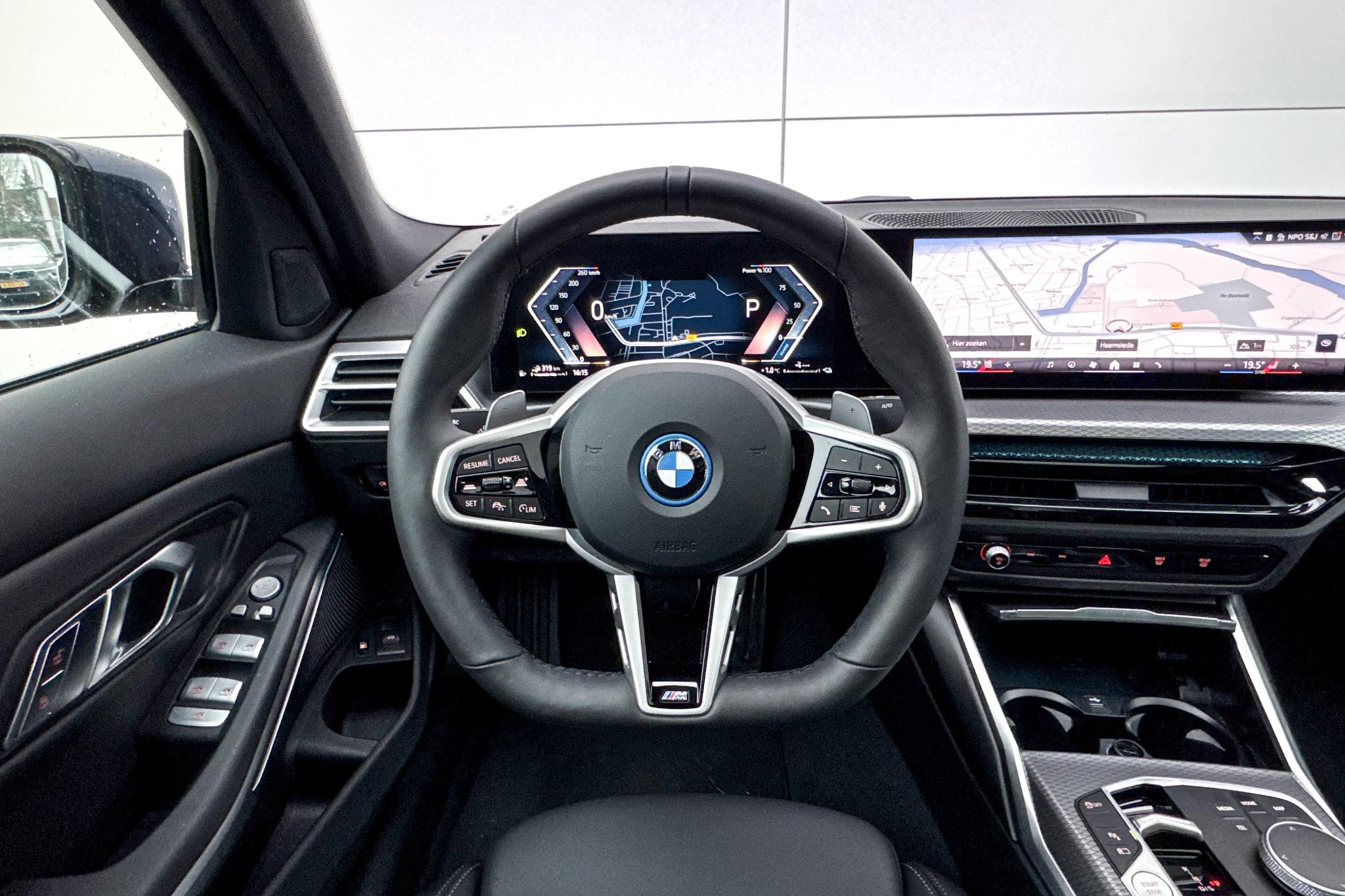 Foto van BMW 330e