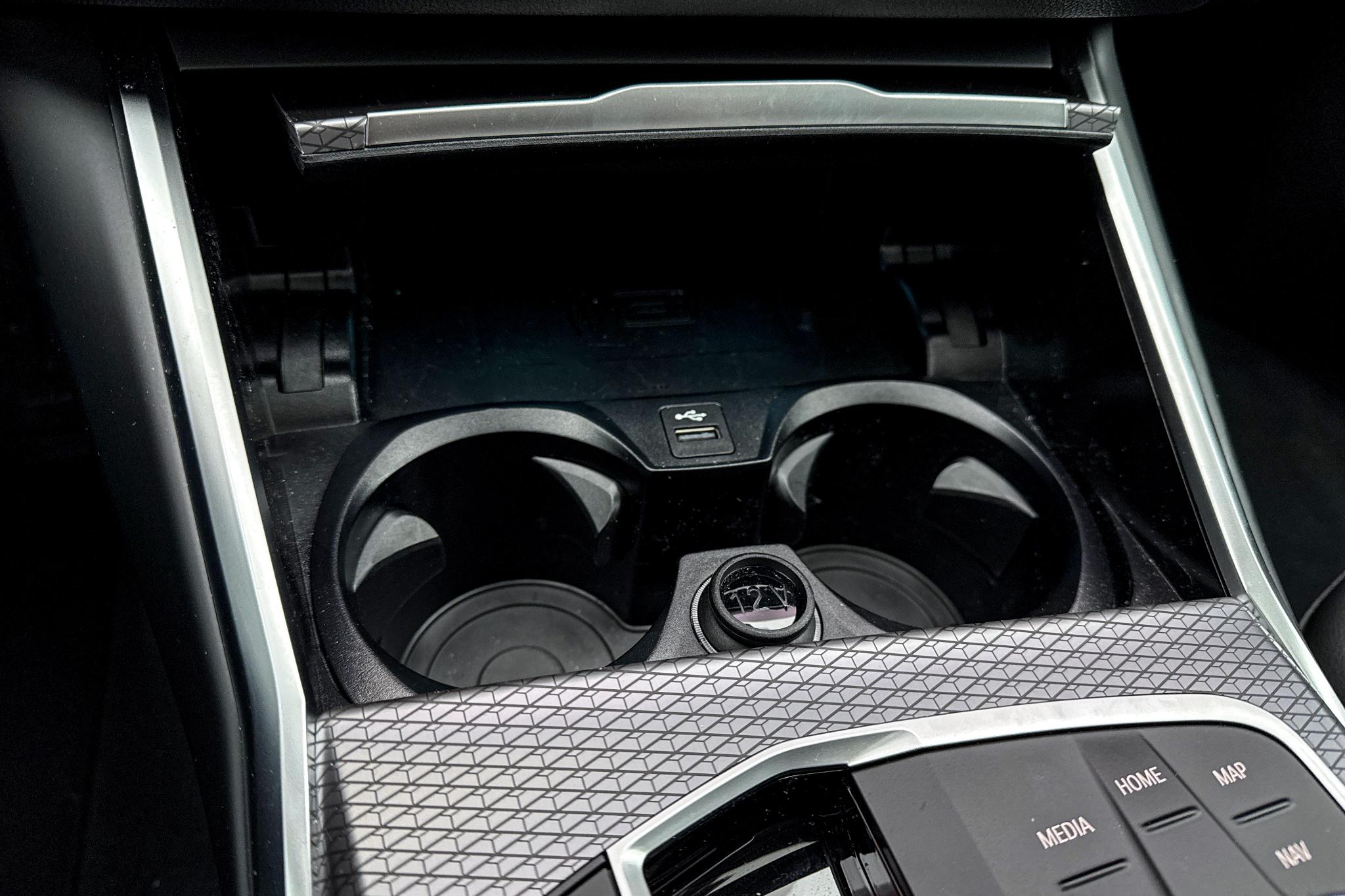 Foto van BMW 330e