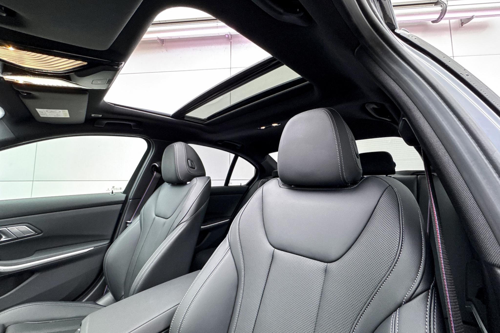 Foto van BMW 330e