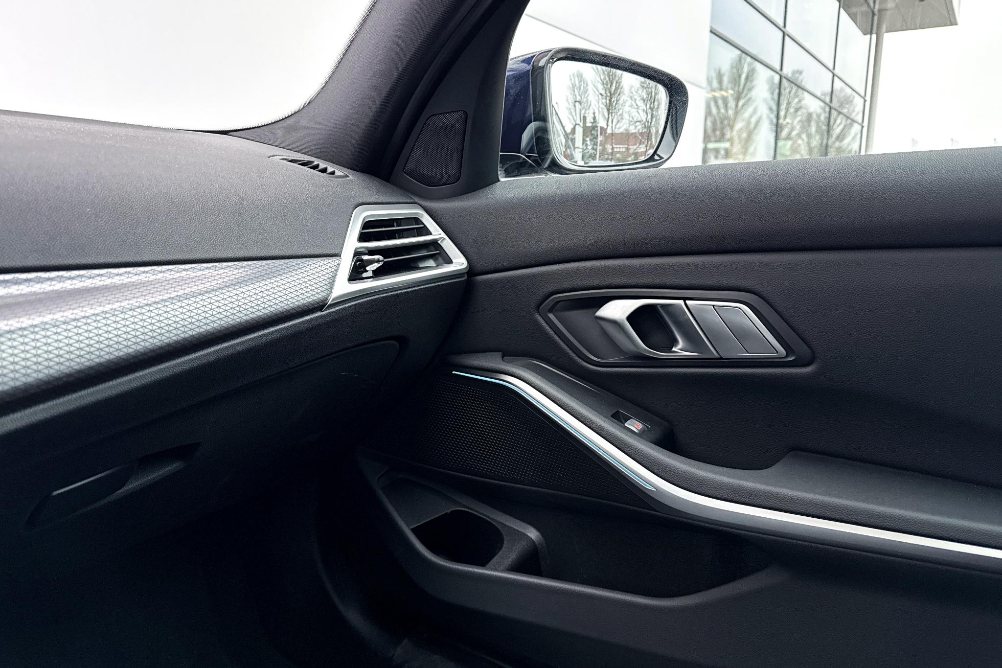 Foto van BMW 330e