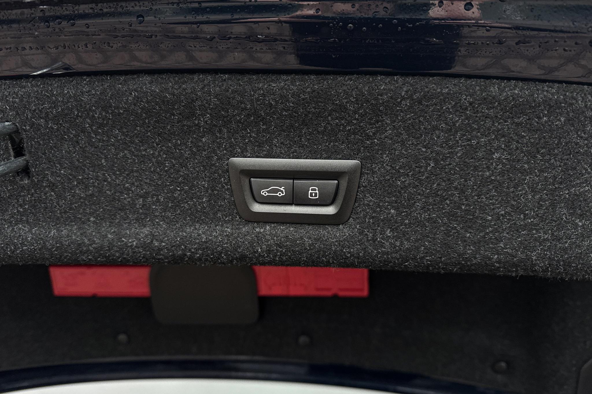 Foto van BMW 330e