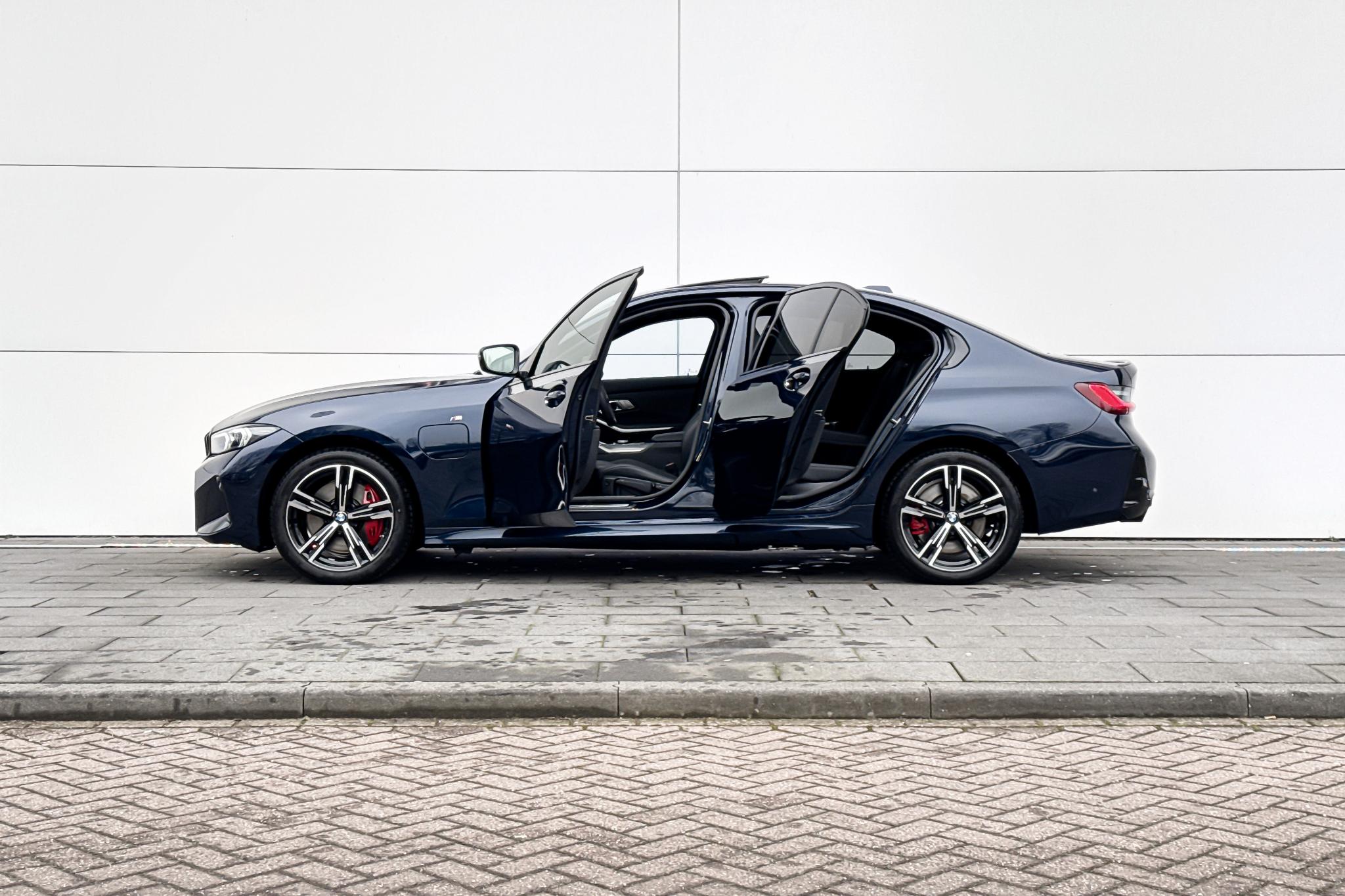 Foto van BMW 330e