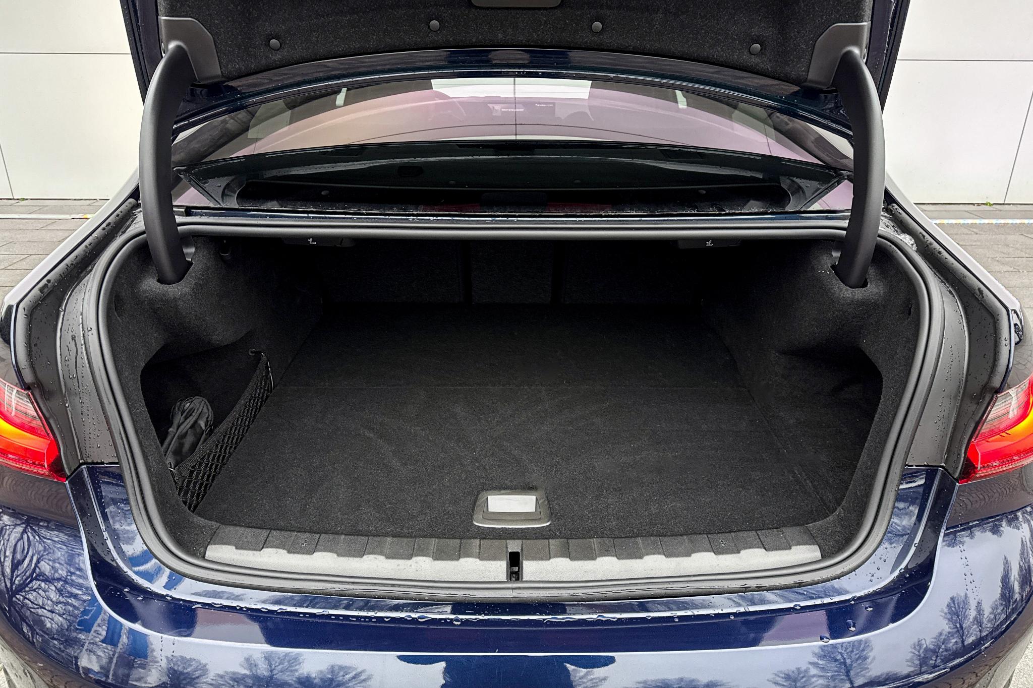 Foto van BMW 330e