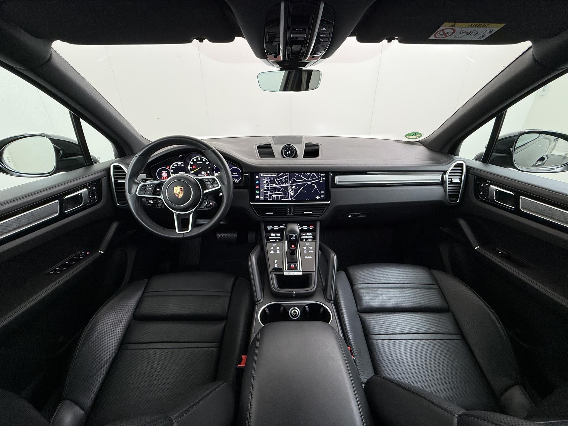 Foto van Porsche Cayenne E-hybrid