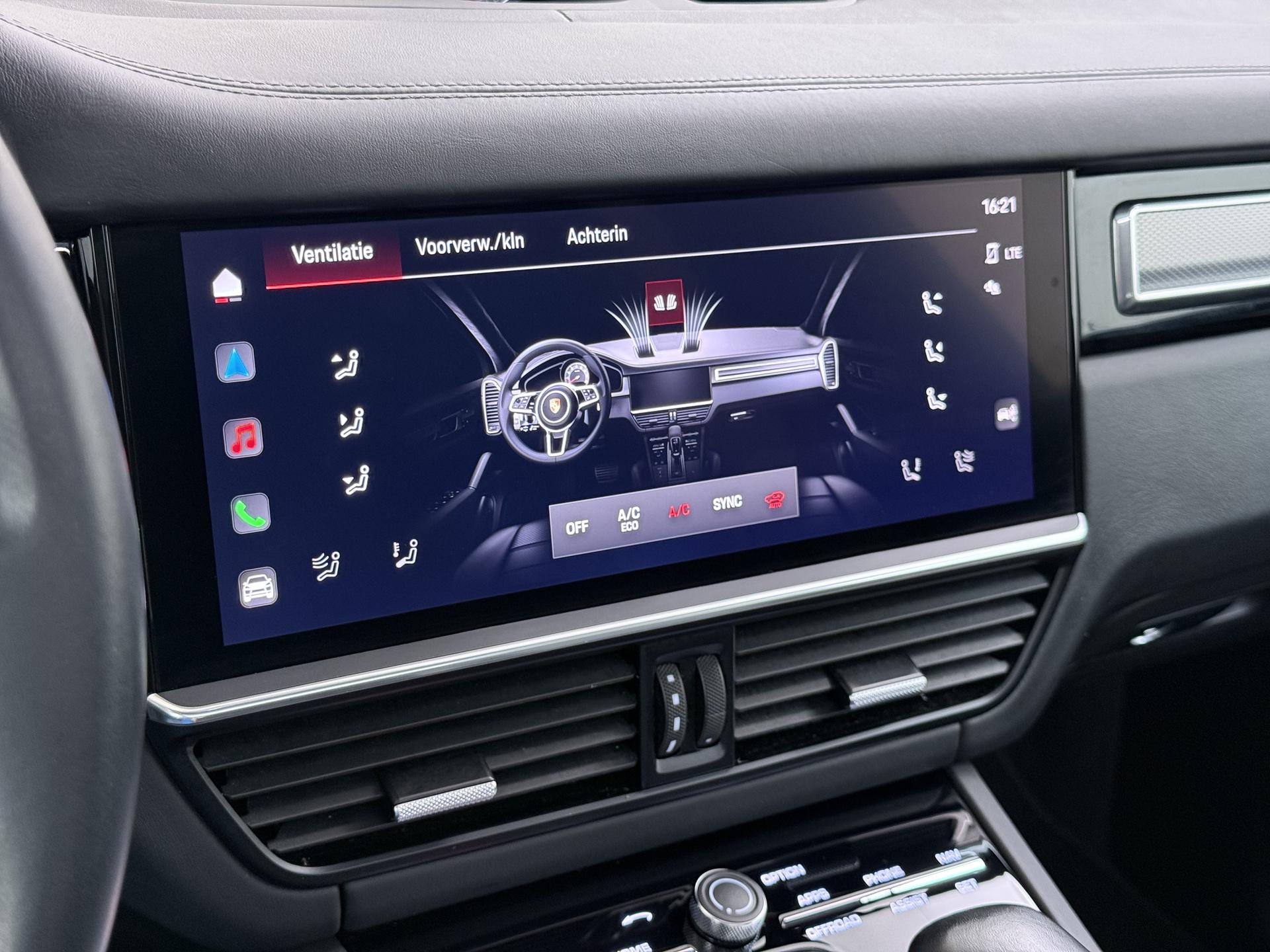 Foto van Porsche Cayenne E-hybrid