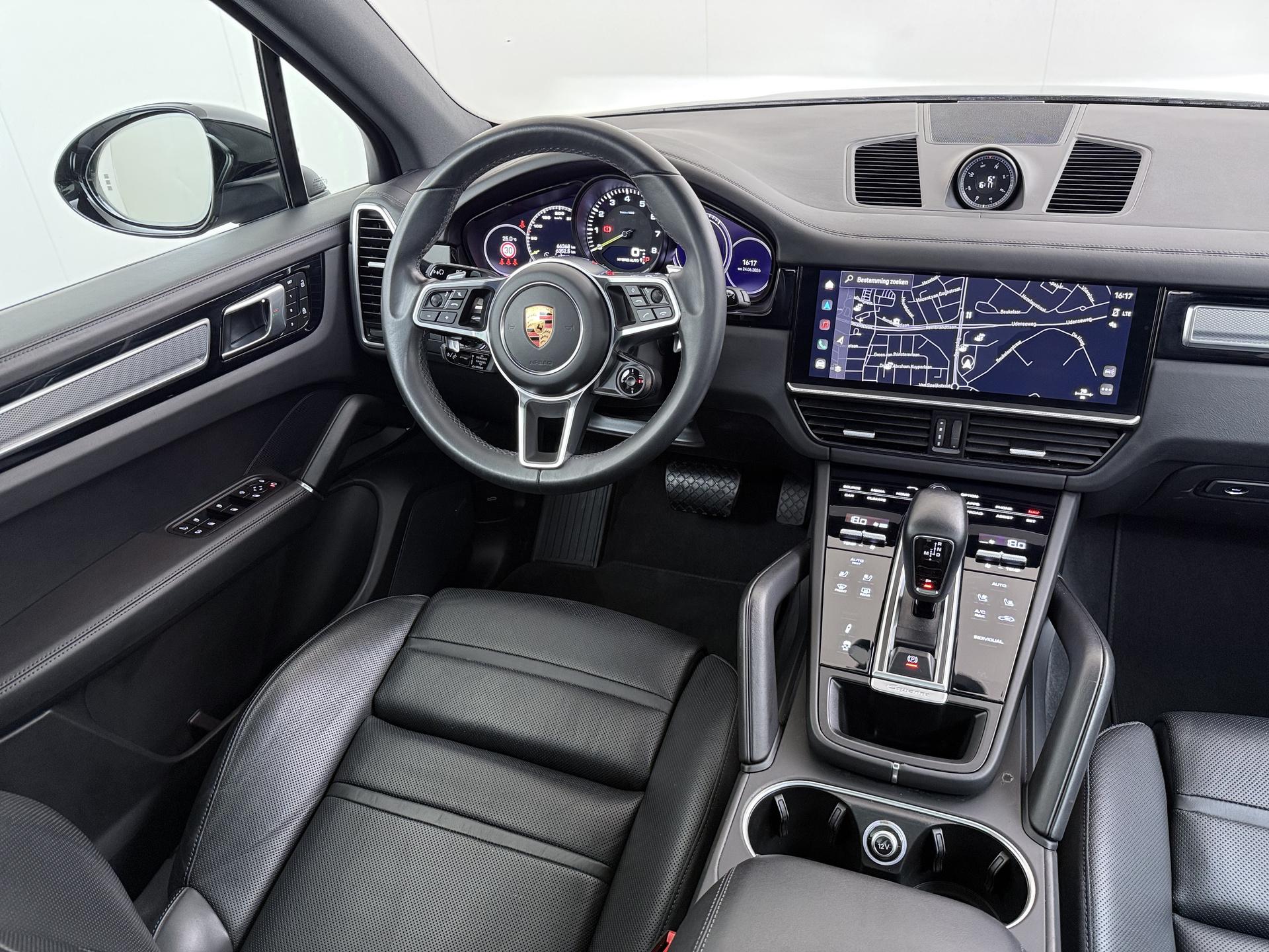 Foto van Porsche Cayenne E-hybrid