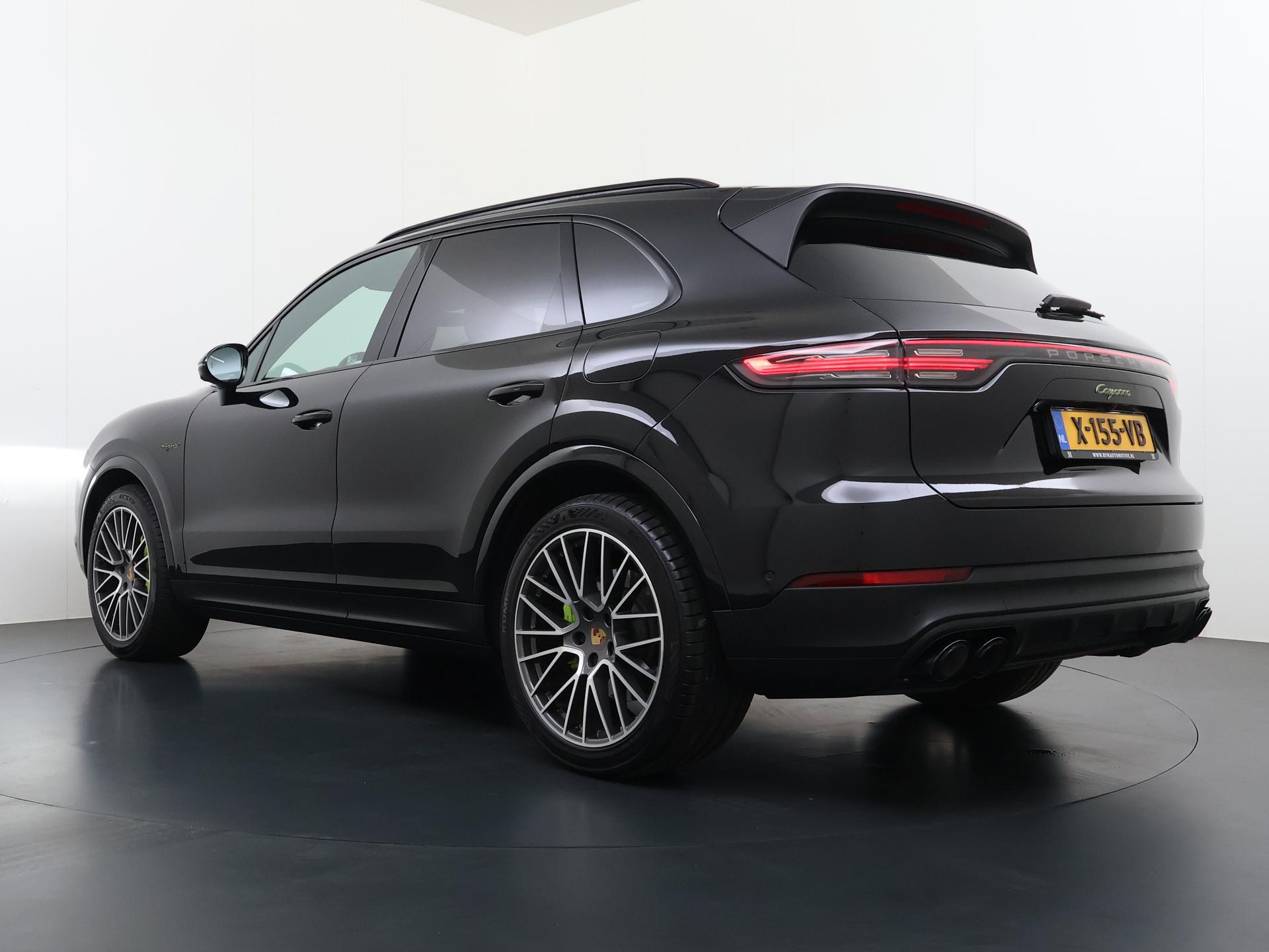 Foto van Porsche Cayenne E-hybrid