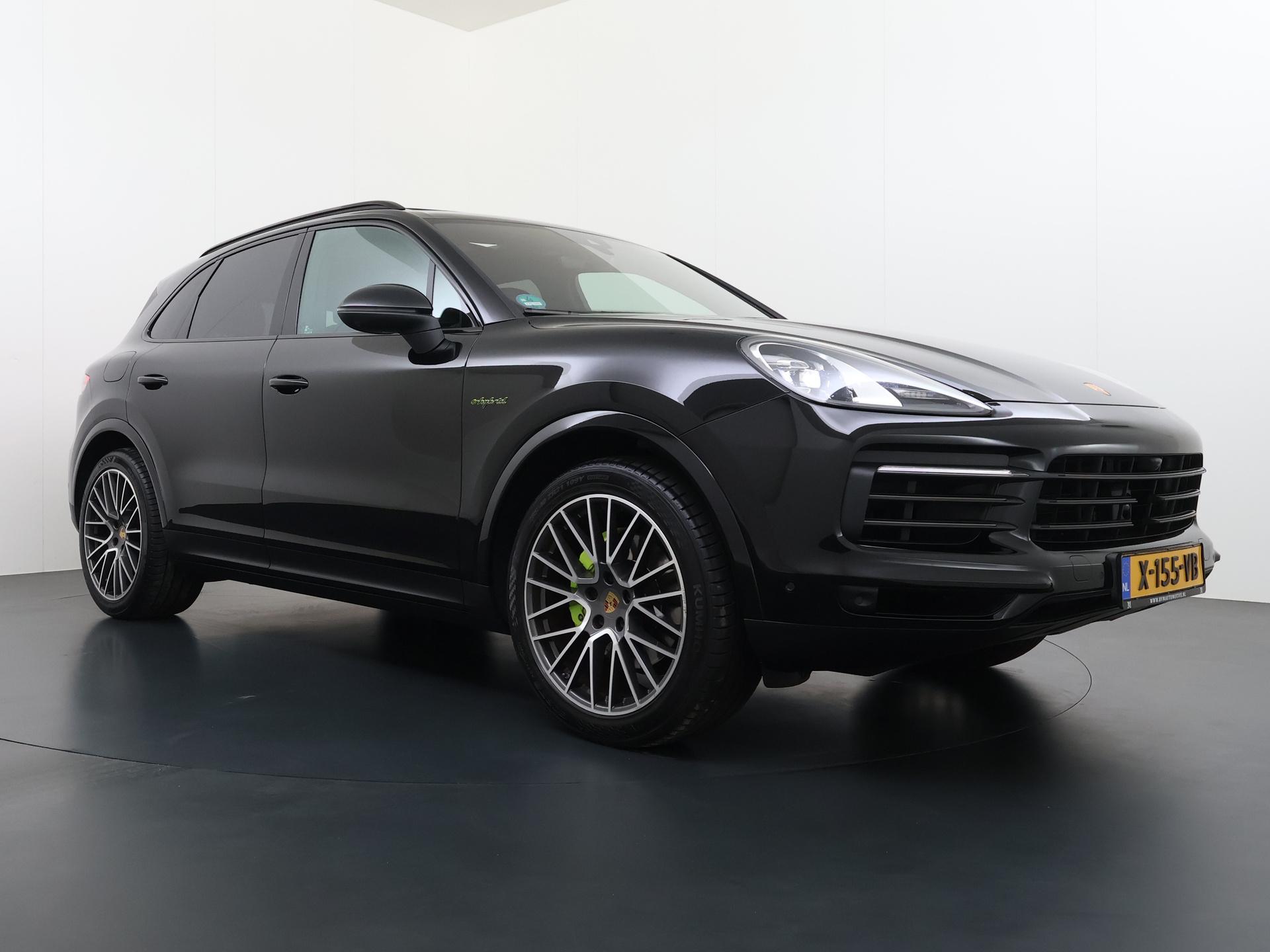 Foto van Porsche Cayenne E-hybrid