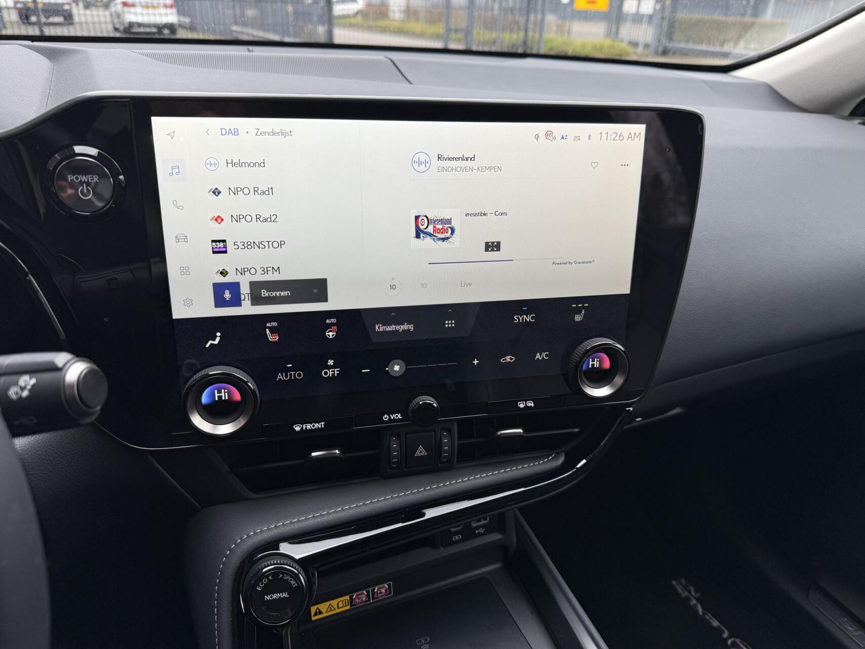 Foto van Lexus NX