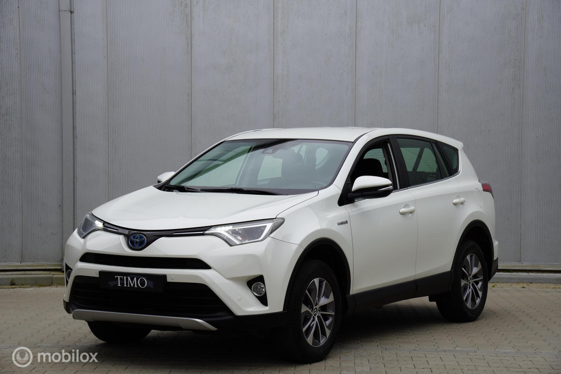 Toyota Toyota Rav4 2.5 Hybrid Dynamic 2017 104.011 KM 2017 - voorkant