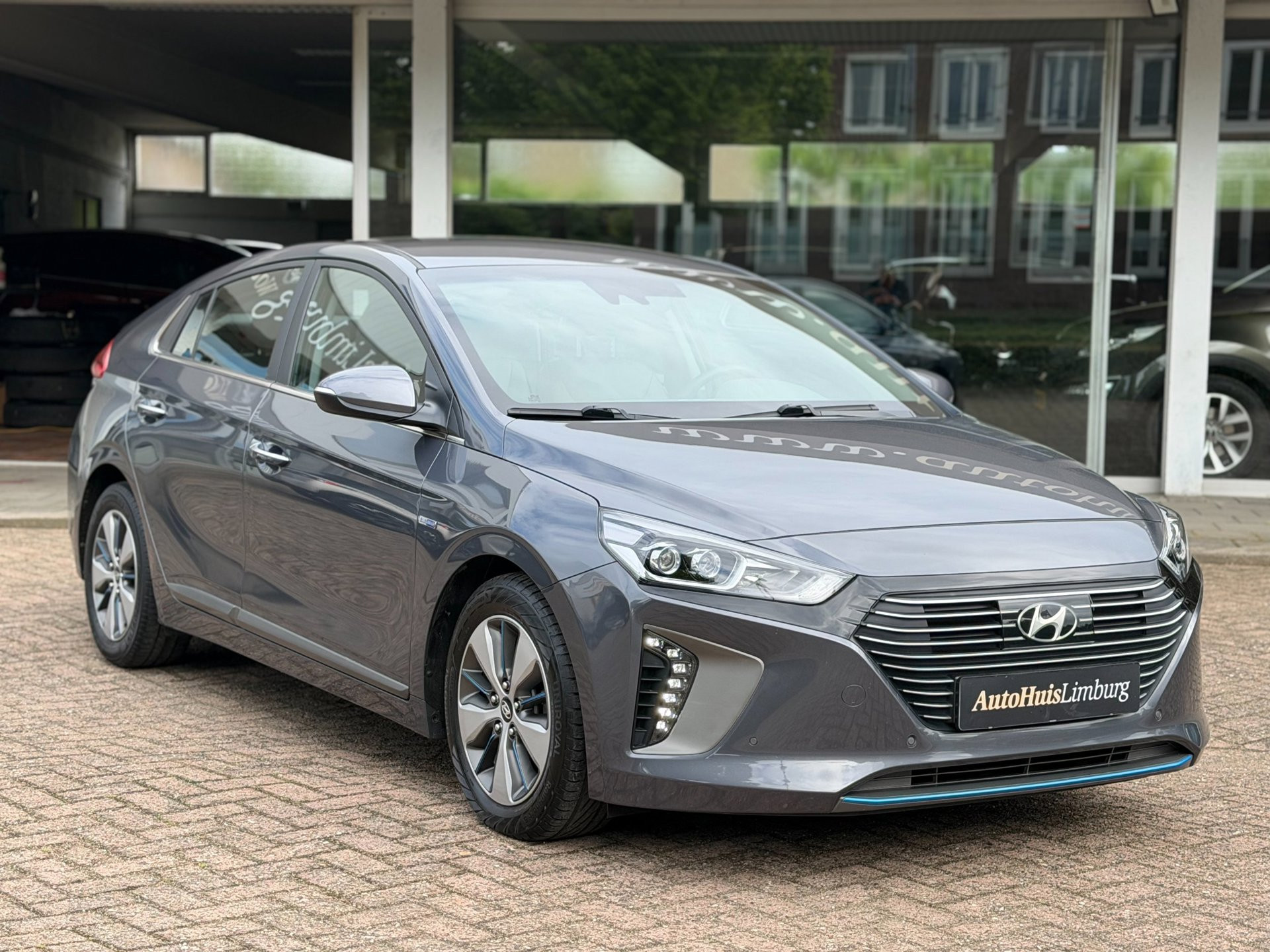 Hyundai Ioniq 1.6 GDi i-Motion 2017 - voorkant