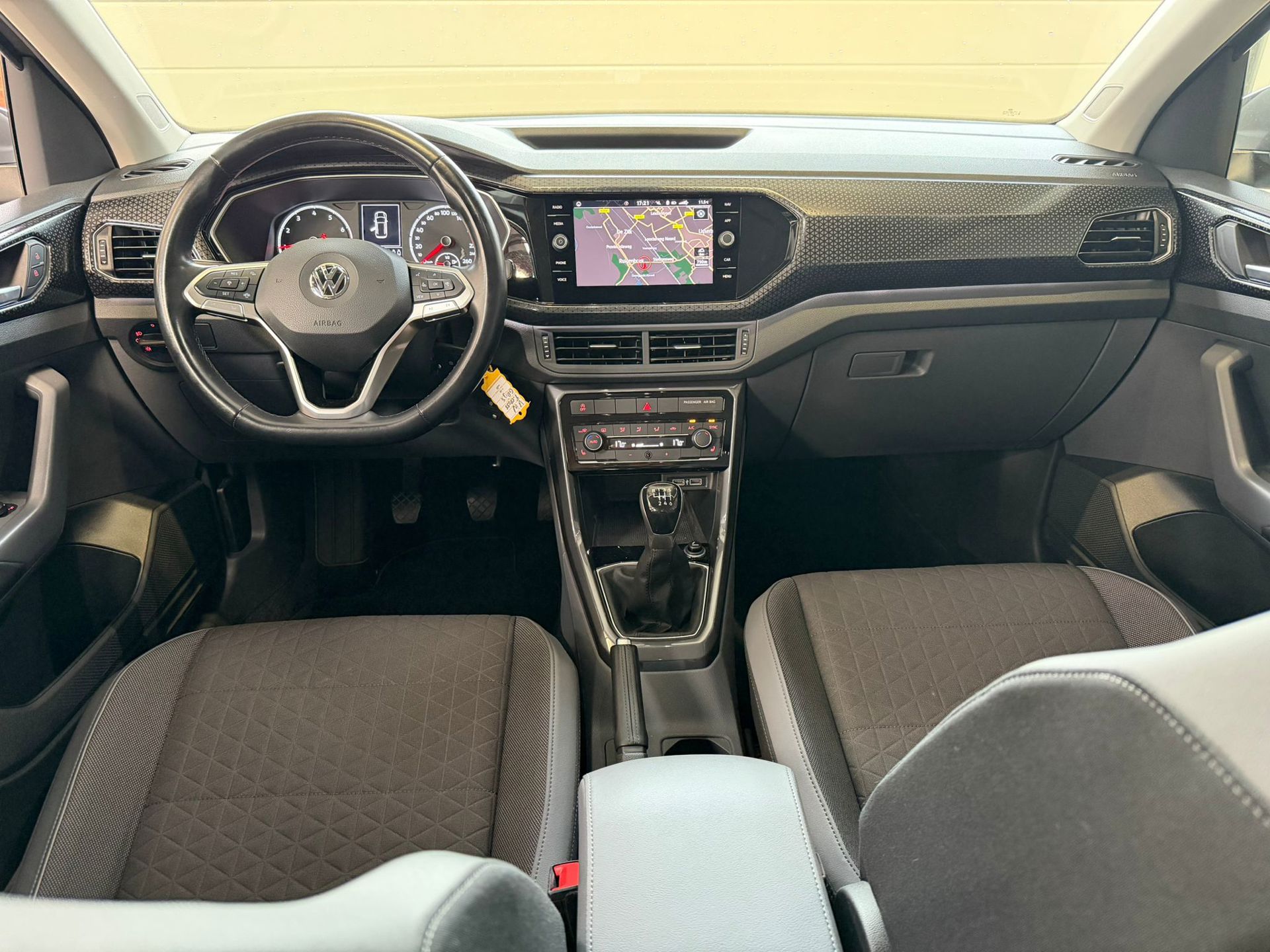 Foto van Volkswagen T-cross
