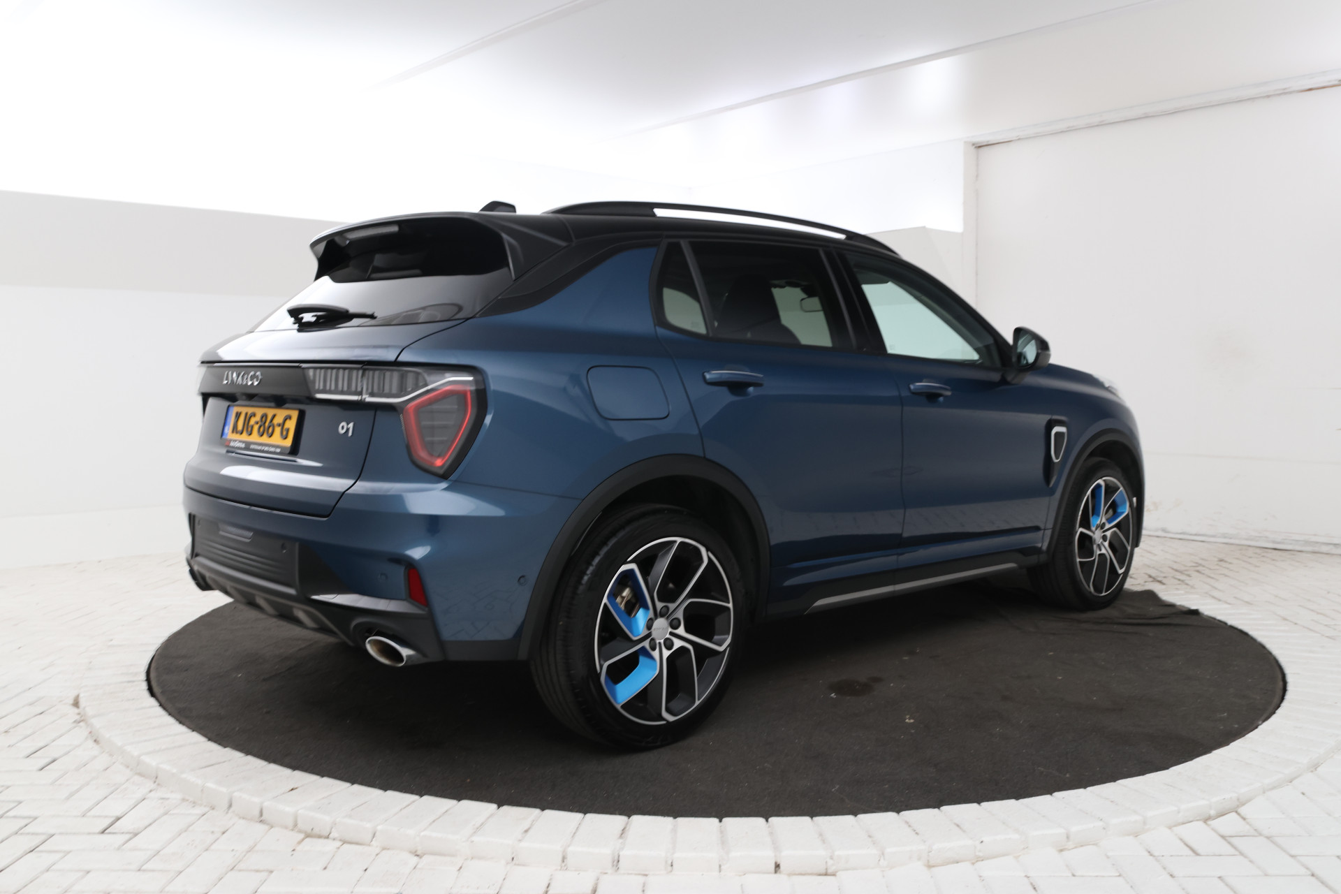 Foto van Lynk&co LYNK & Co 01