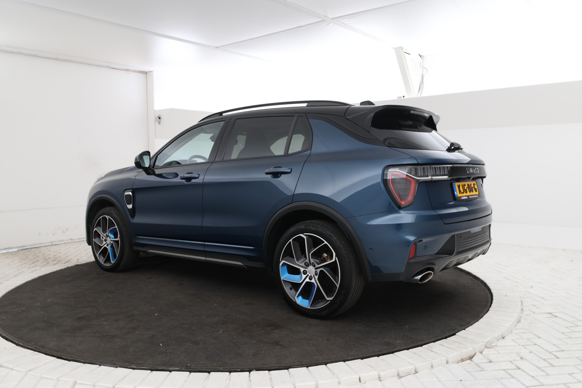 Foto van Lynk&co LYNK & Co 01