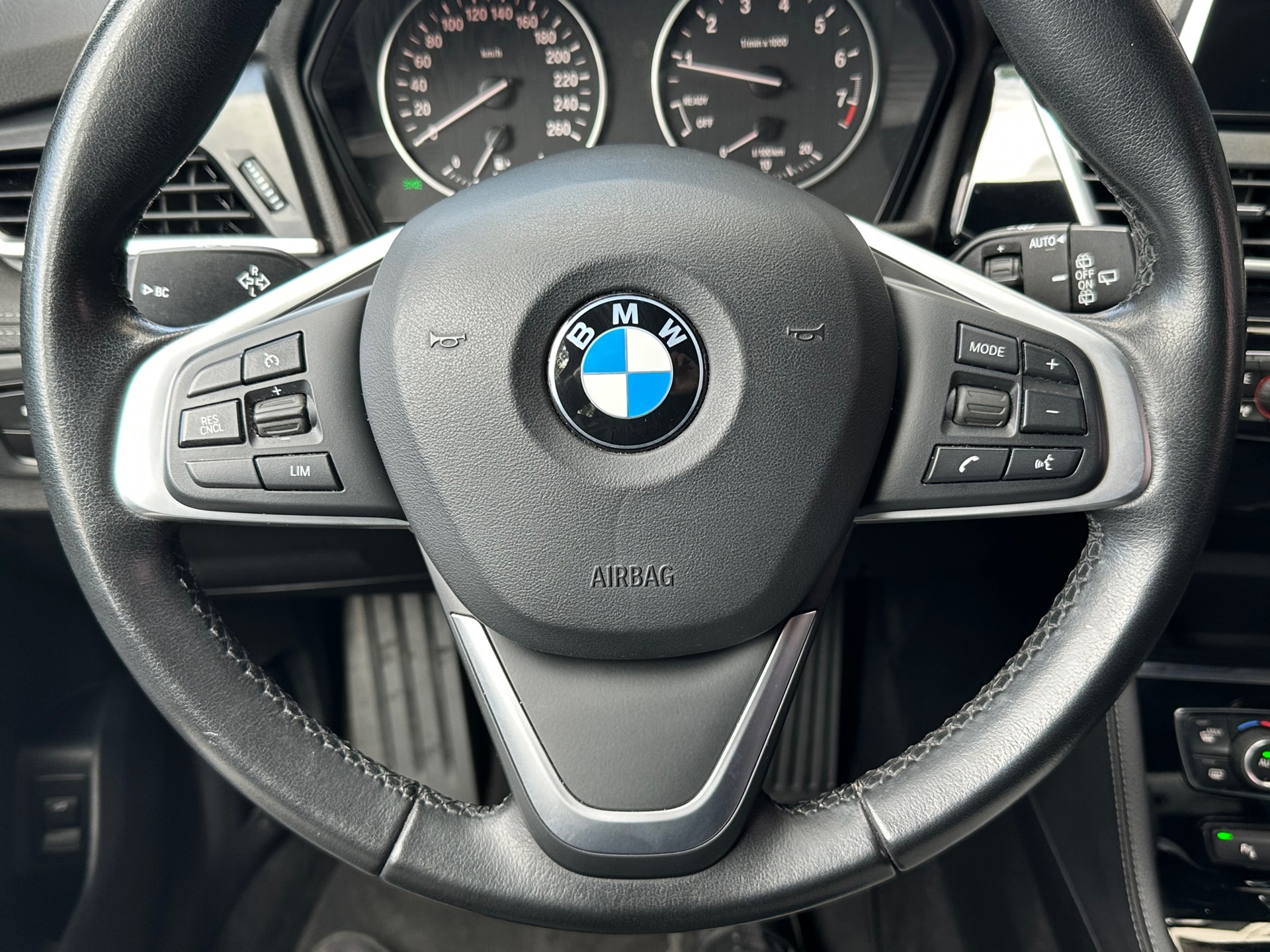 Foto van BMW 220i Active Tourer
