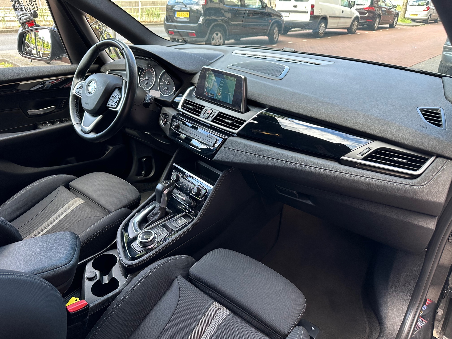 Foto van BMW 220i Active Tourer