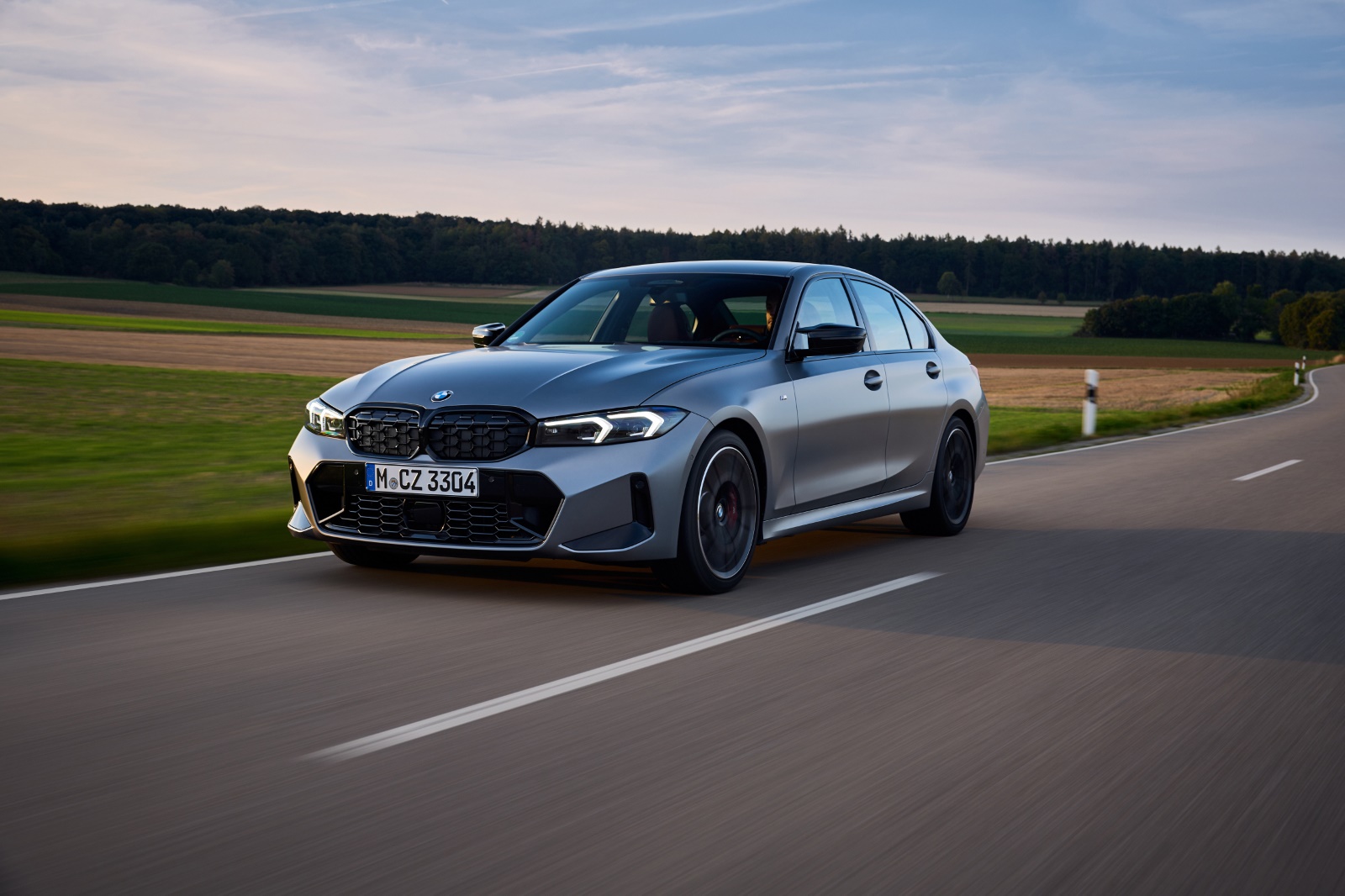 BMW 3-serie 320e 2022 - voorkant