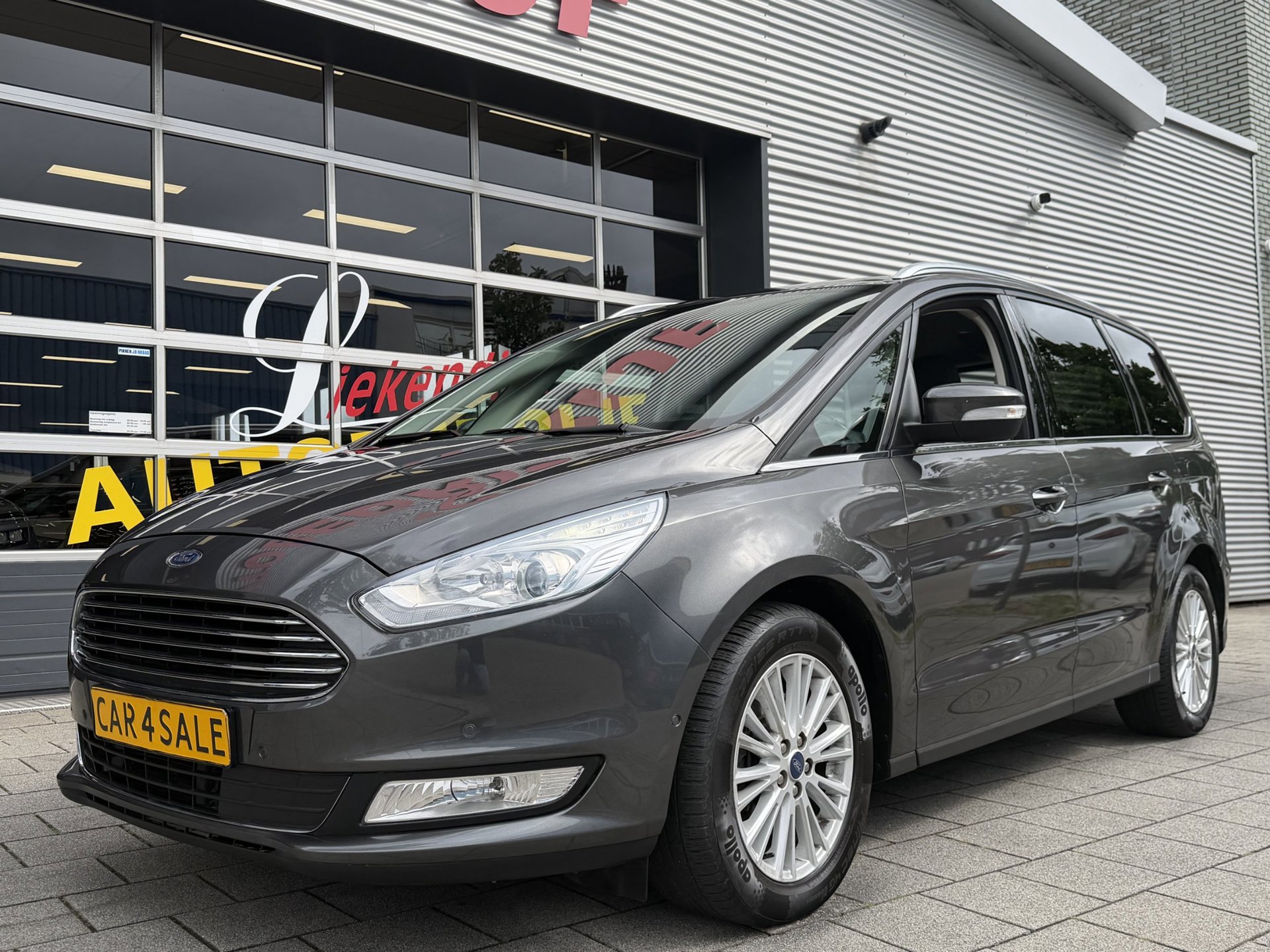 Ford Galaxy 1.5 EcoBoost Titanium - 7 Personen - Navigatie I Airco I LED I PDC & Camera I Veiligheid Pakket I Dealer onderhouden 2019 - voorkant