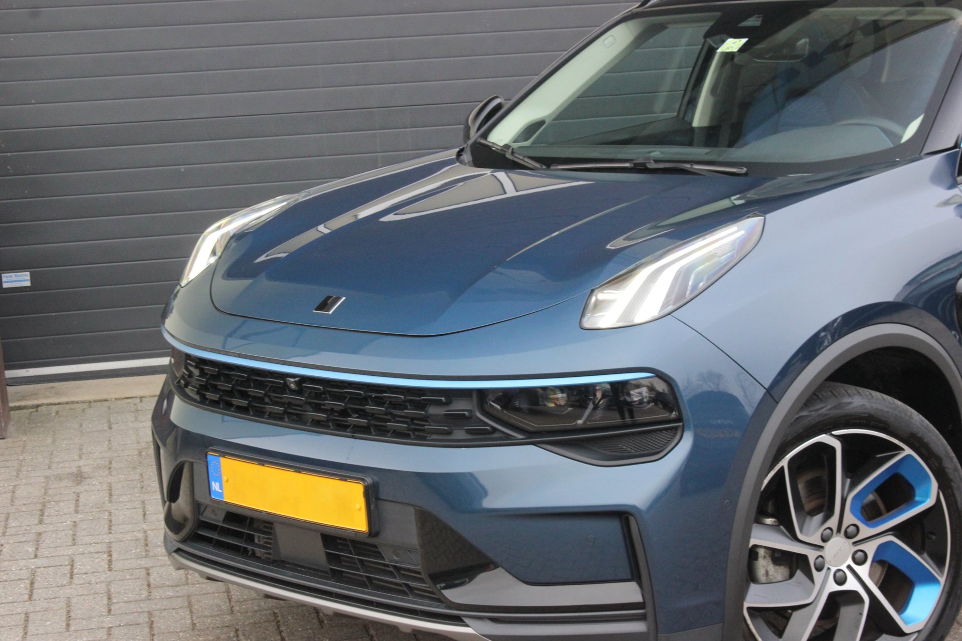 Foto van Lynk&co LYNK & Co 01