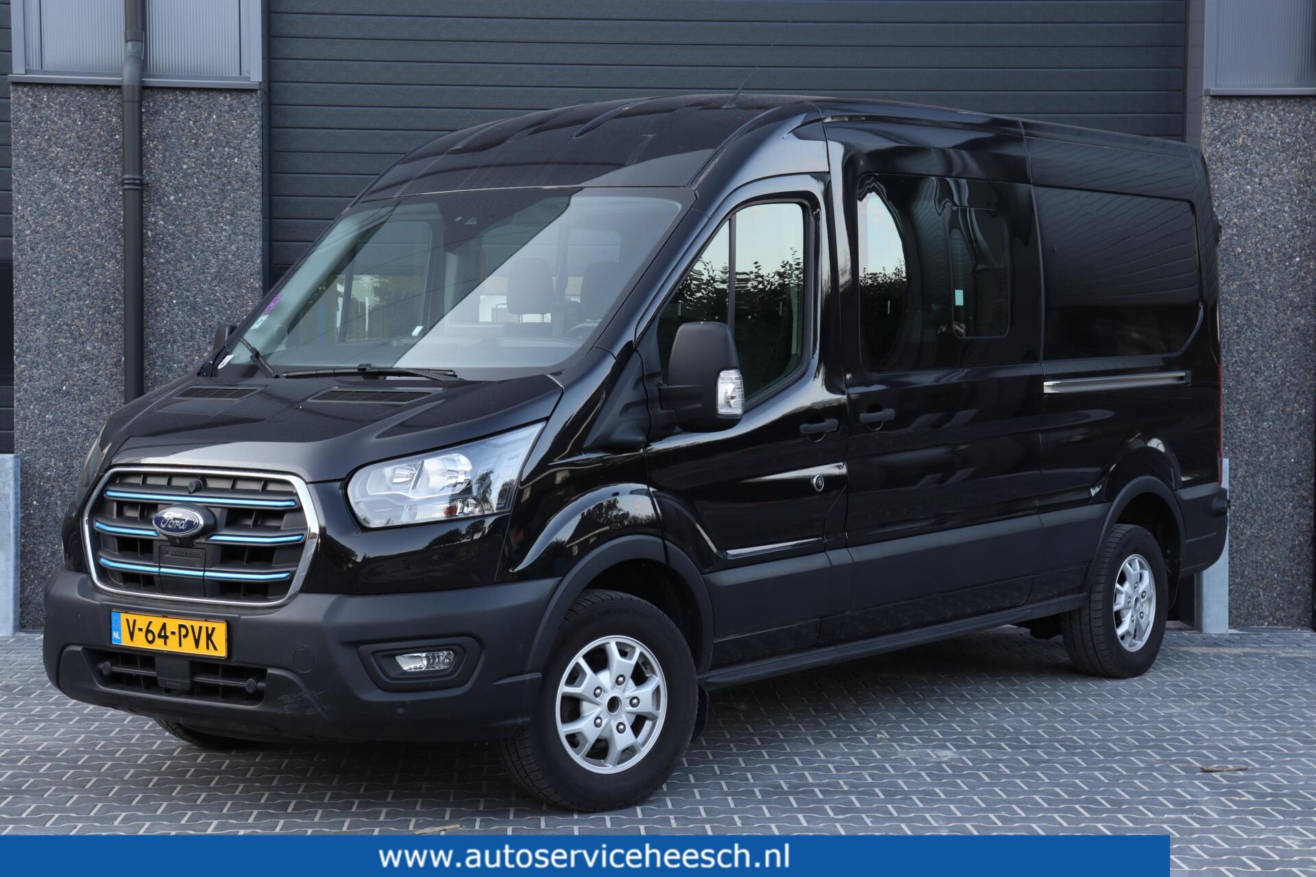 Ford Transit L3H2 68 kWh l DUBBEL CABINE l 2X SCHUIFDEUR l 360 CAMERA l PARKEERHULP 2023 - voorkant