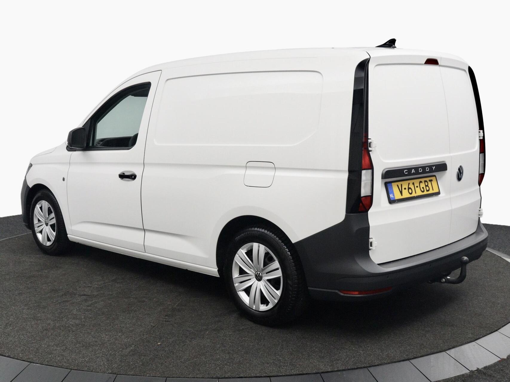 Foto van Volkswagen Caddy Modified Partition Wall