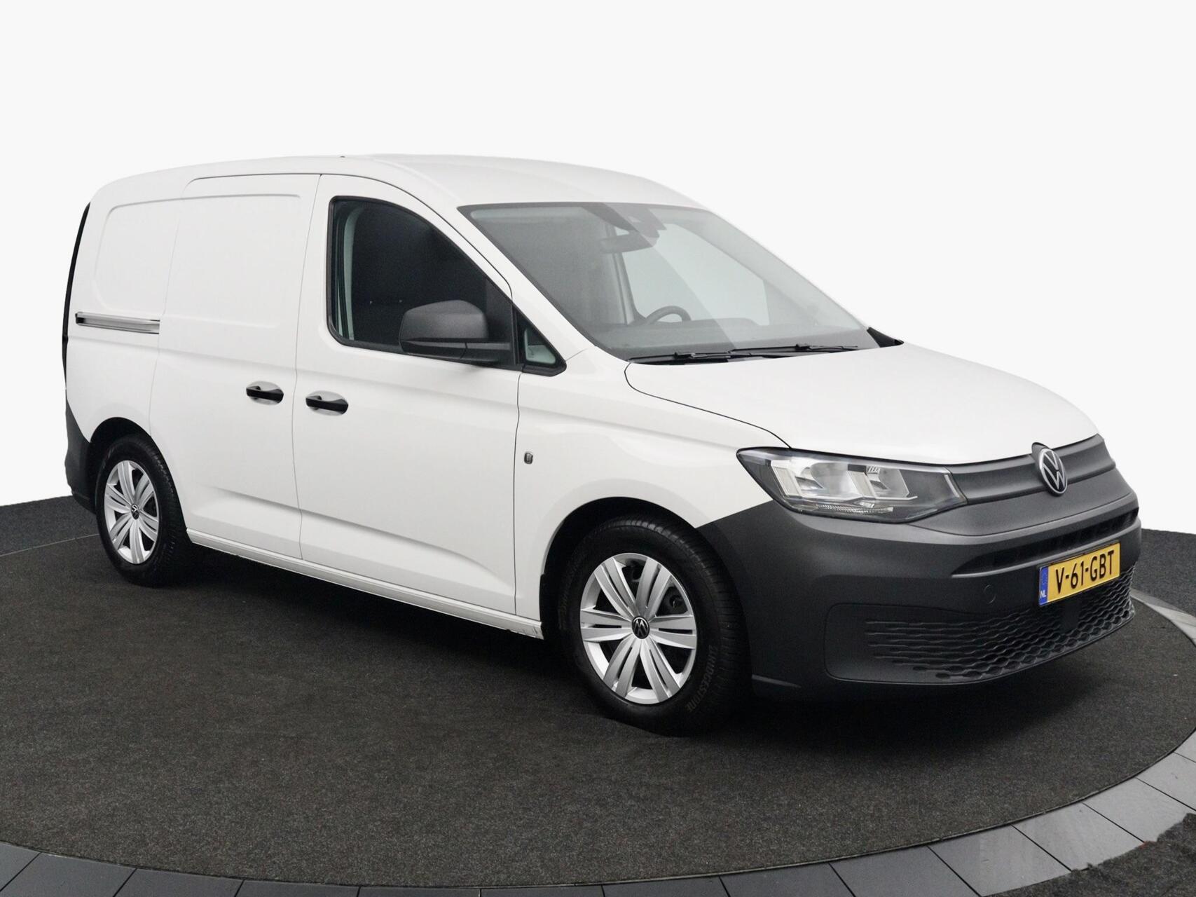 Foto van Volkswagen Caddy Modified Partition Wall