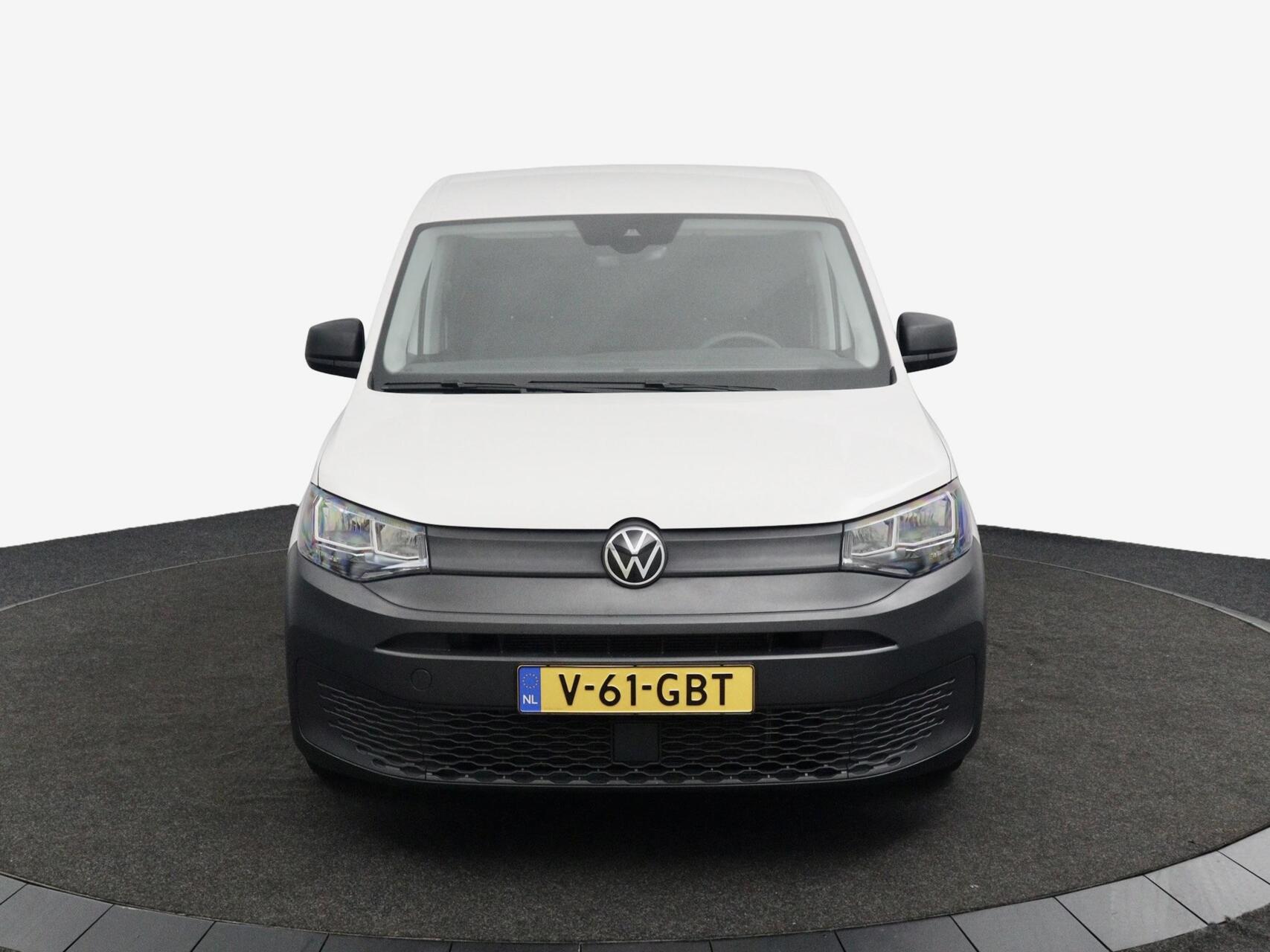 Foto van Volkswagen Caddy Modified Partition Wall
