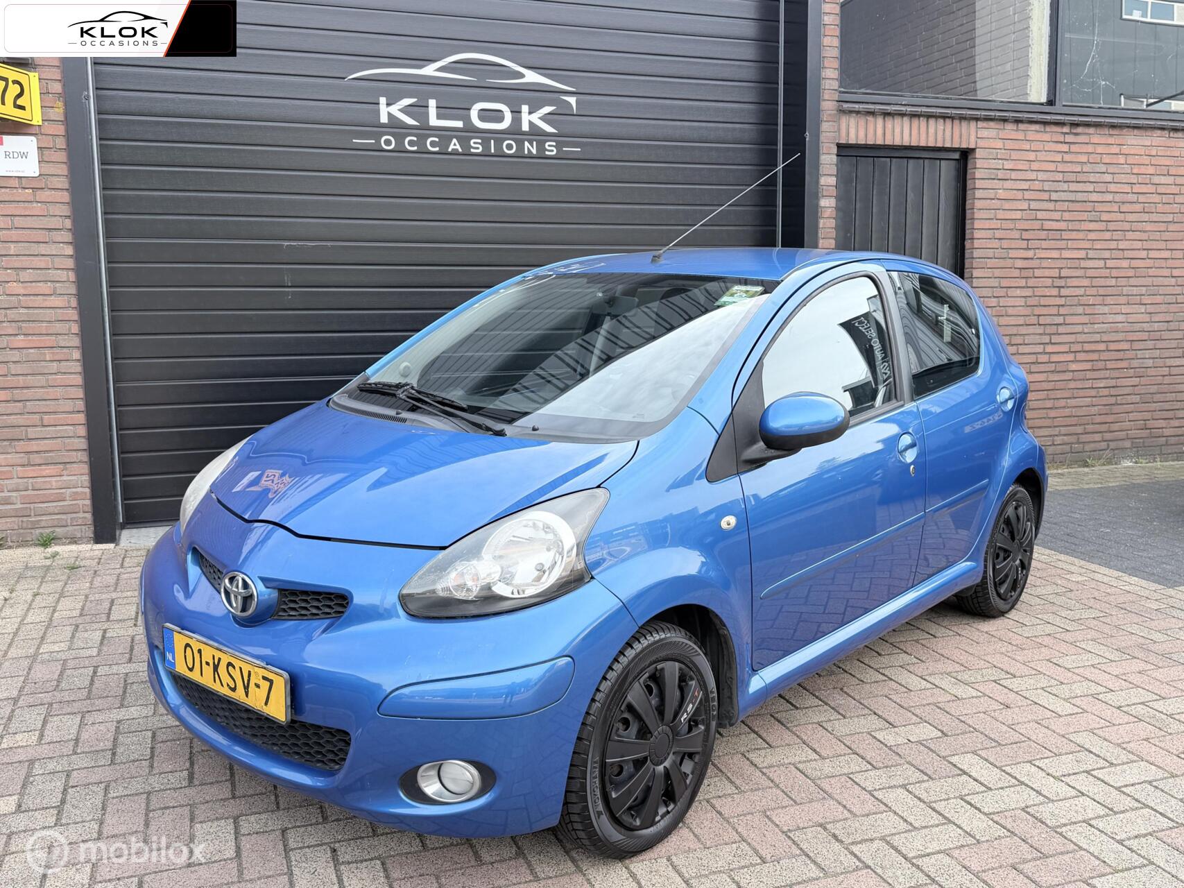 Toyota Toyota Aygo 1.0-12V Dynamic Blue NAP Airco Carplay 2010 - voorkant