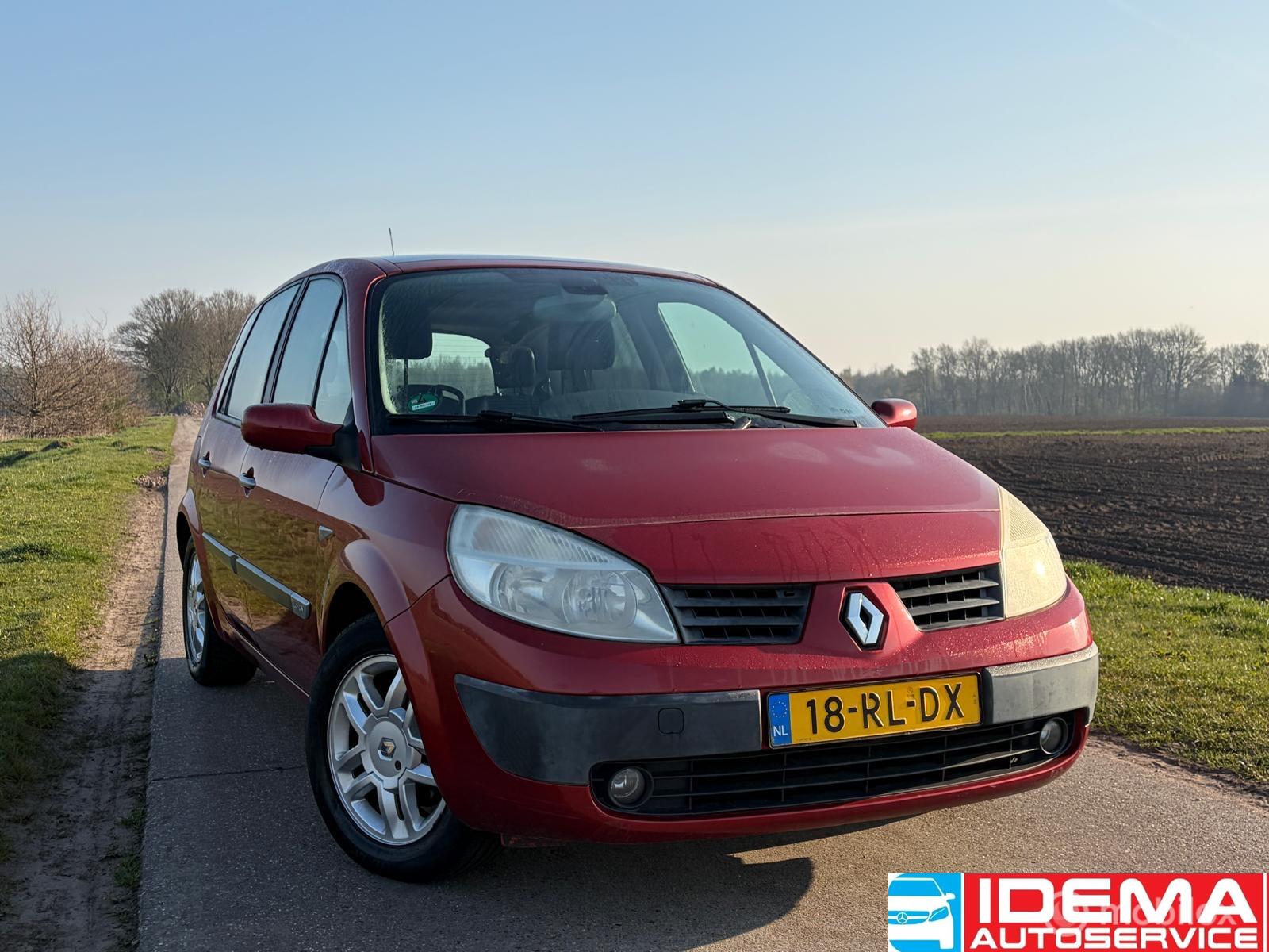 Renault Megane Scenic 1.6-16V Privilège Luxe 2005 - voorkant