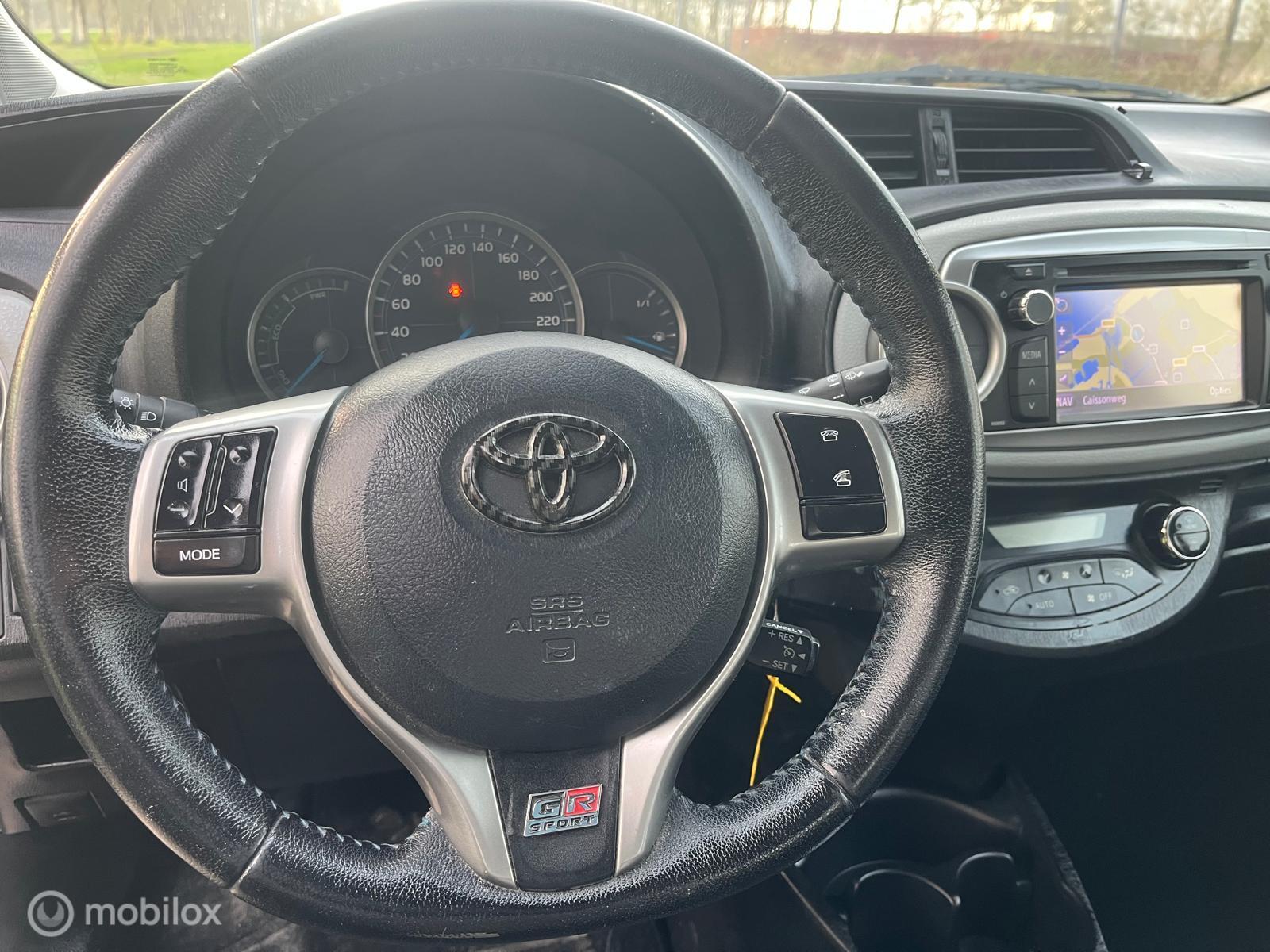 Foto van Toyota Toyota Yaris Hybrid